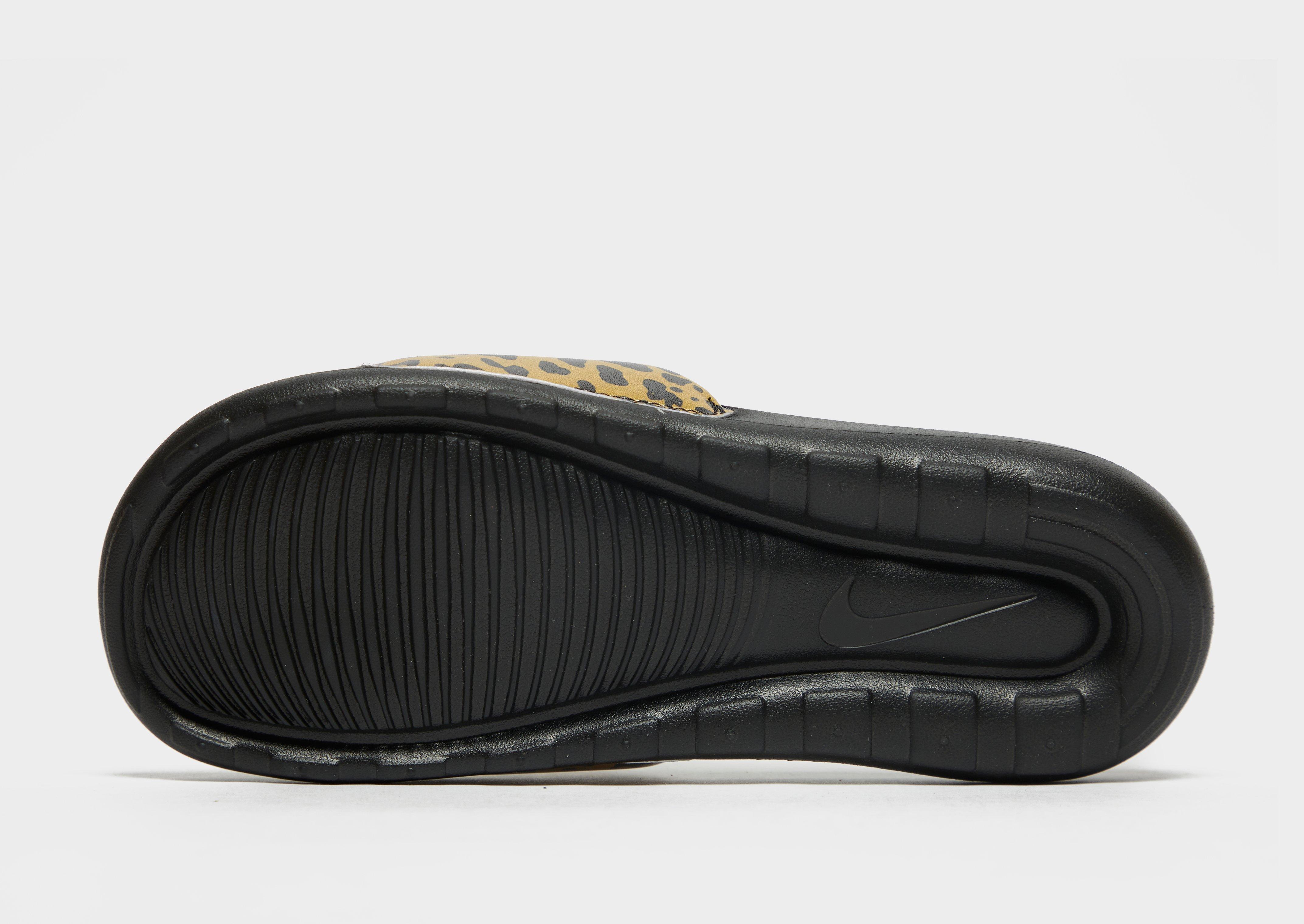 Šlepetės moterims NIKE VICTORI PRINT CN9676-700 Daugiaspalvė