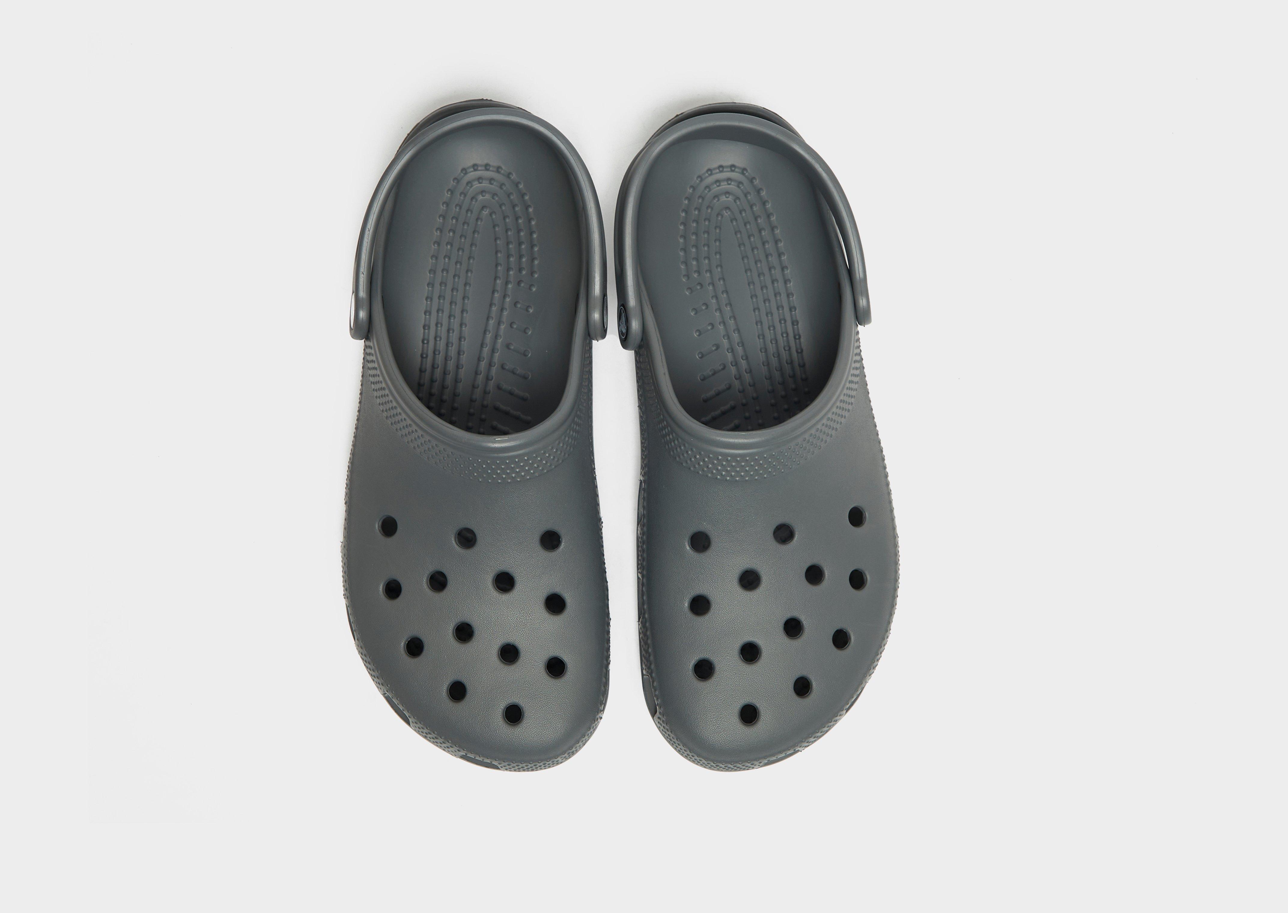 Șlapi pentru bărbați CROCS CLASSIC CLOG  100010DA Gri
