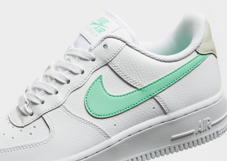 Buty sneakersy damskie NIKE AIR FORCE 1 '07 ESSENTIAL  315115-164 Biały
