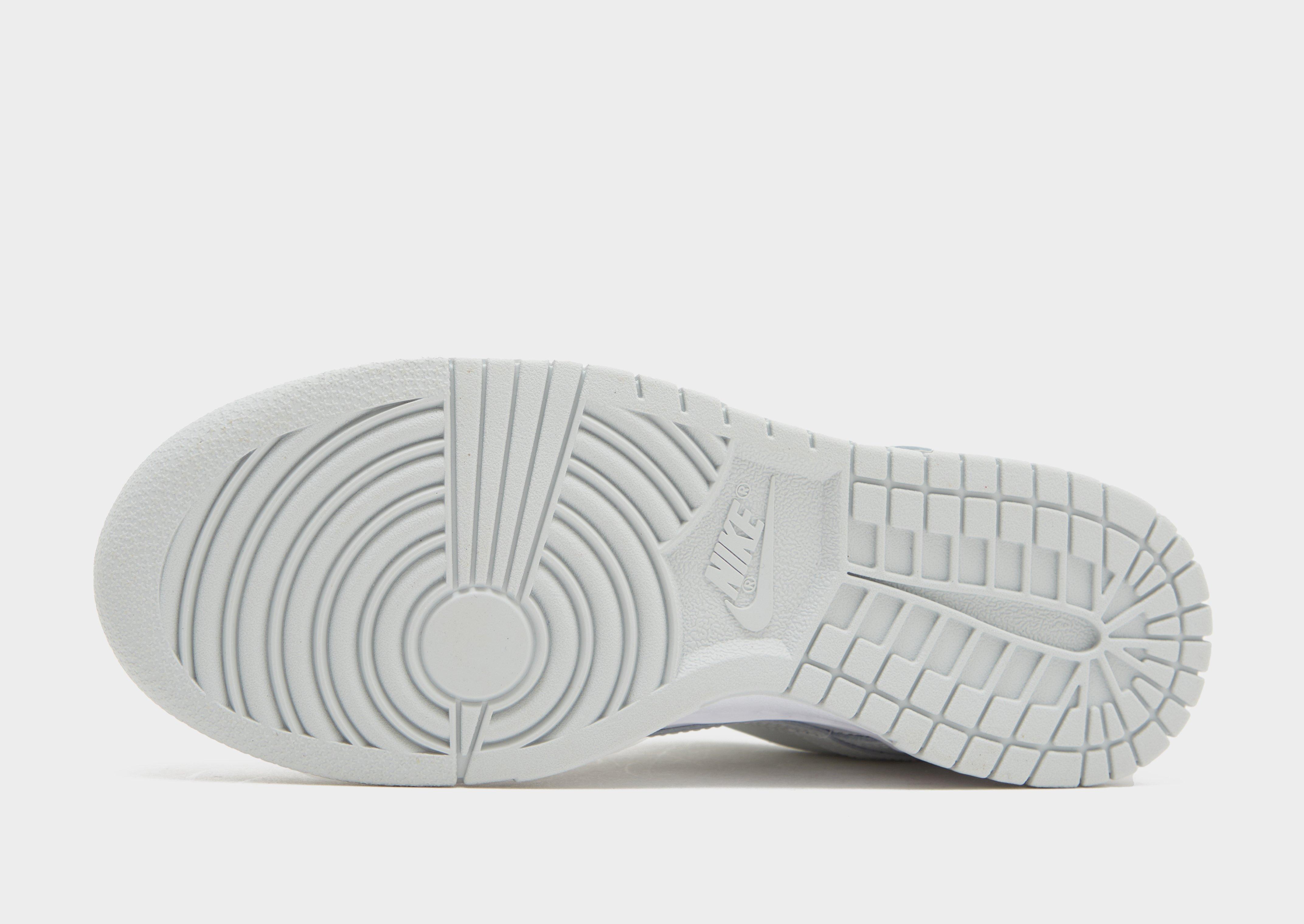 Дамски обувки NIKE DUNK LOW  DD1503-103 Сив