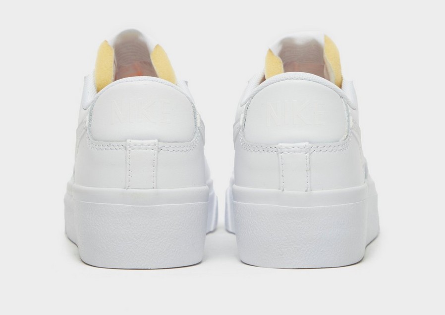 Dámske tenisky NIKE BLAZER LOW PLATFORM  DJ0292-100 Biela