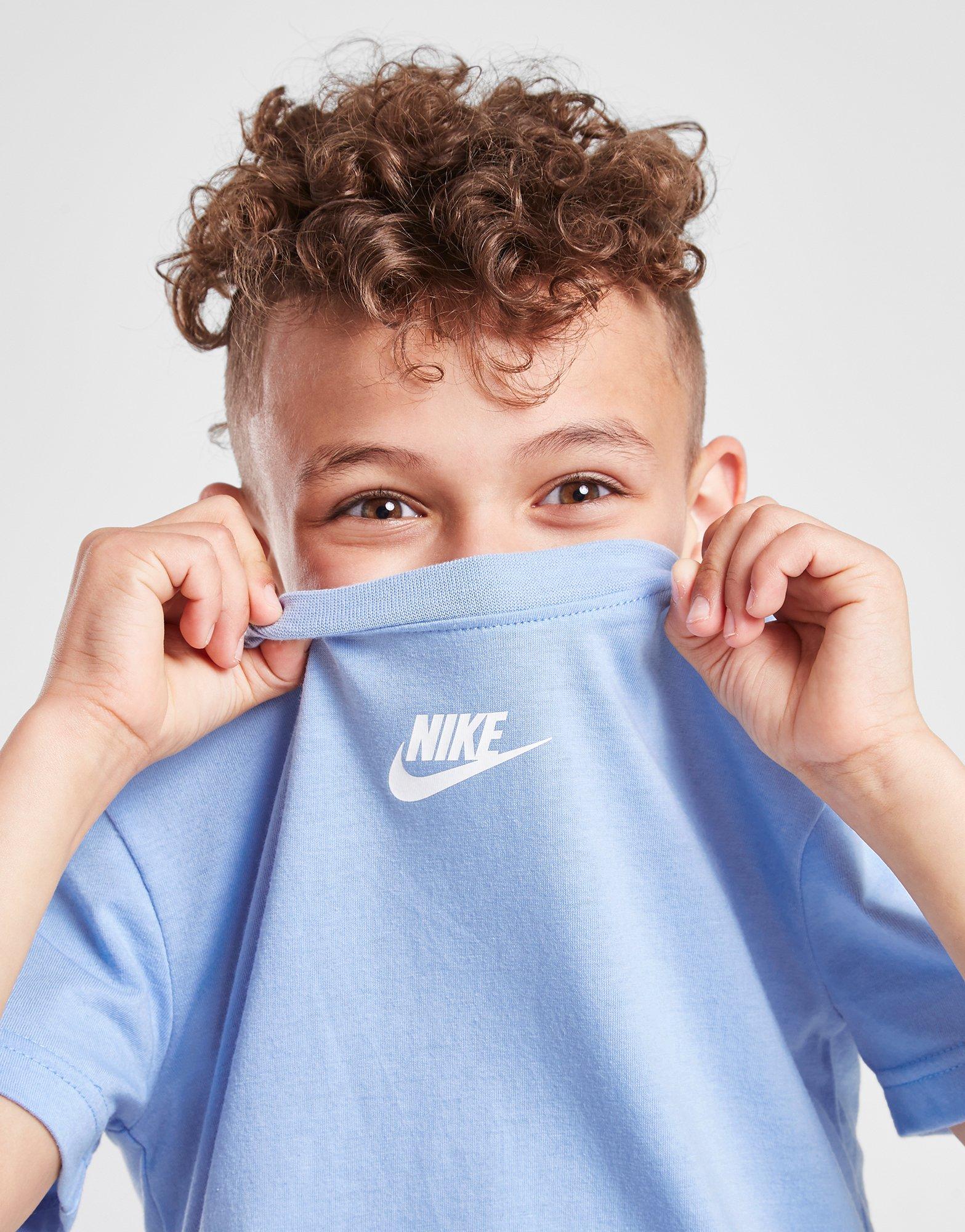 Detské tričko NIKE TRIČKO SWOOSH TAPE TRIČKO/SHORTS SET CHI 86I046C60 Modrá