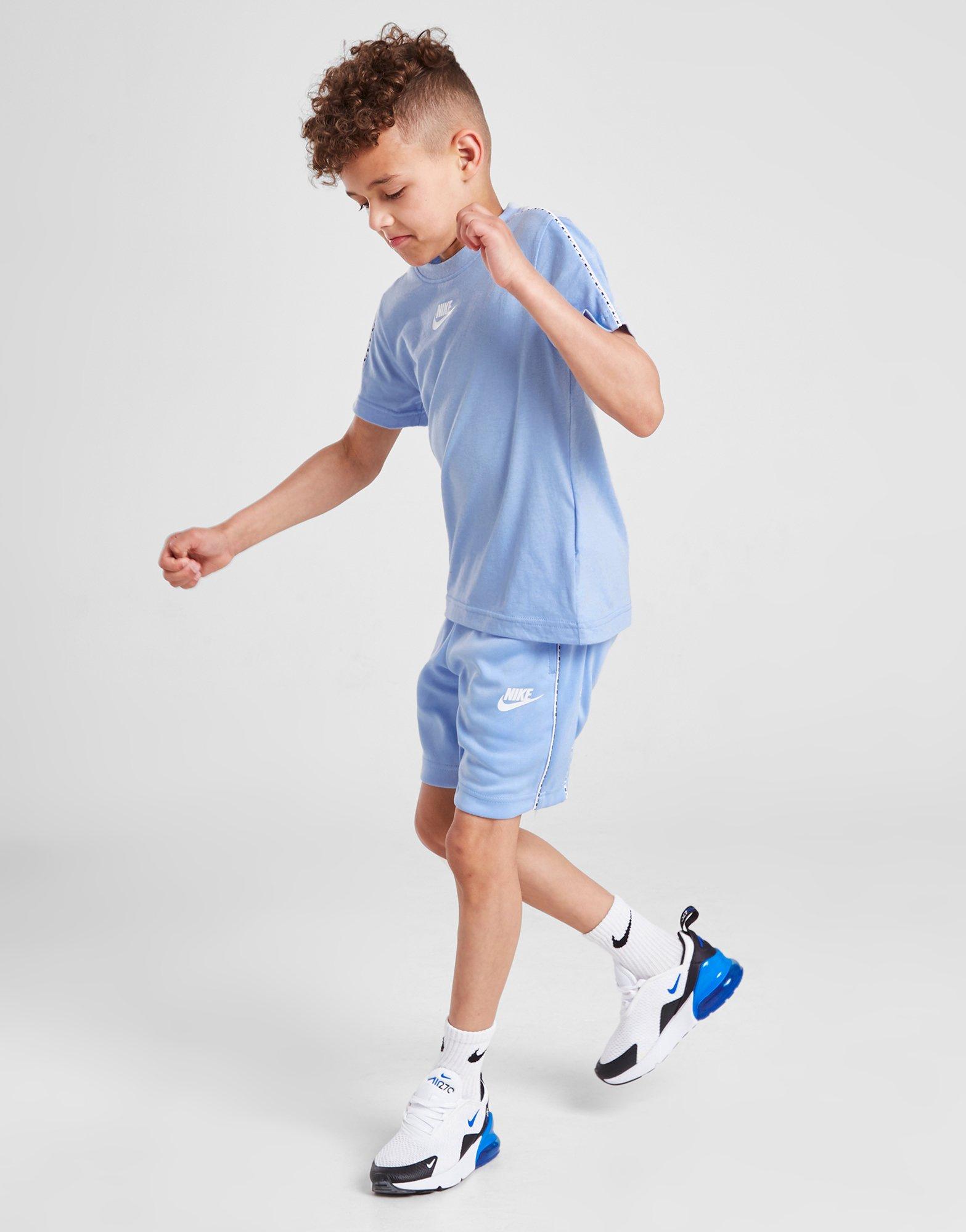 Detské tričko NIKE TRIČKO SWOOSH TAPE TRIČKO/SHORTS SET CHI 86I046C60 Modrá