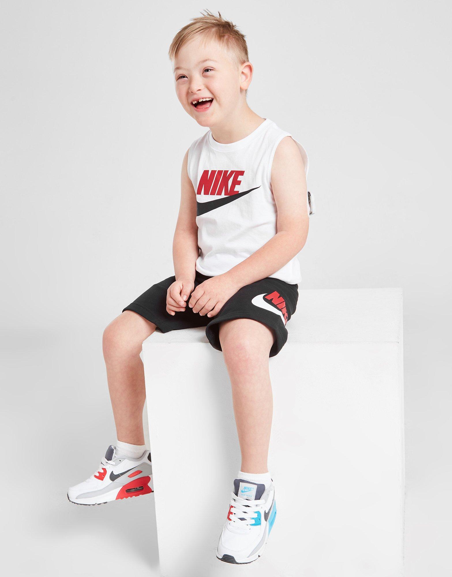 Детска тениска NIKE ТЕНИСКА LOGO ПОТНИК ТОП/SHORTS SET CHILDREN 86H837023 Бял