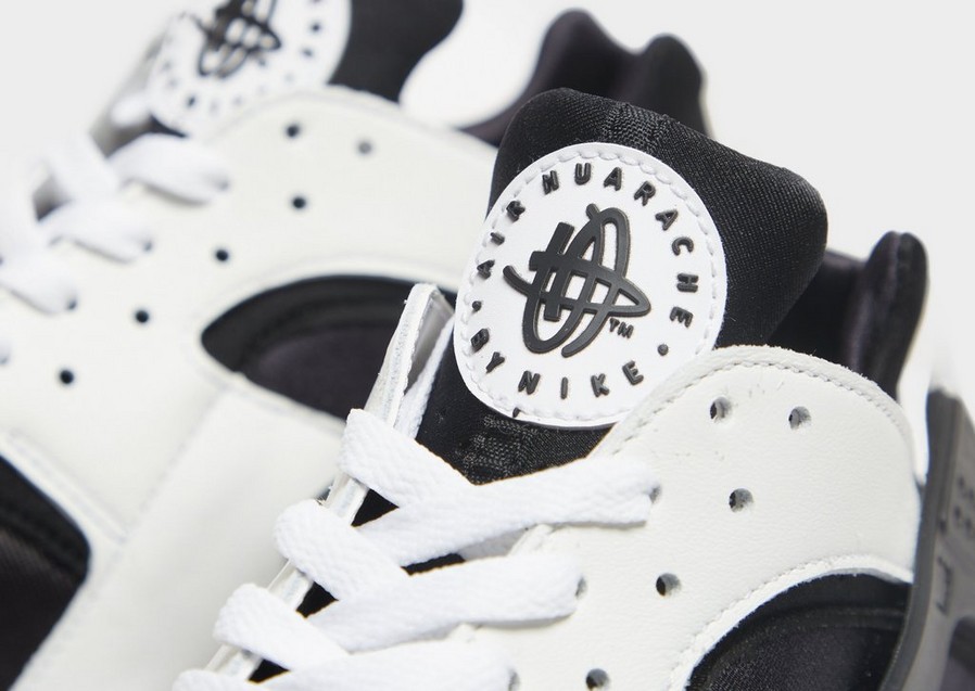 Férfi sneakers NIKE AIR HUARACHE DD1068-001 Fehér