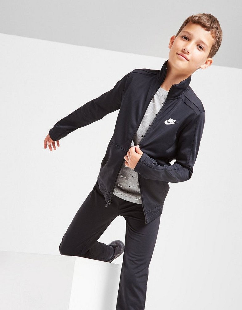 Gyerek melegítőszett NIKE FUTURA POLY TRACKSUIT JUNIOR  DH9661-010 Fekete