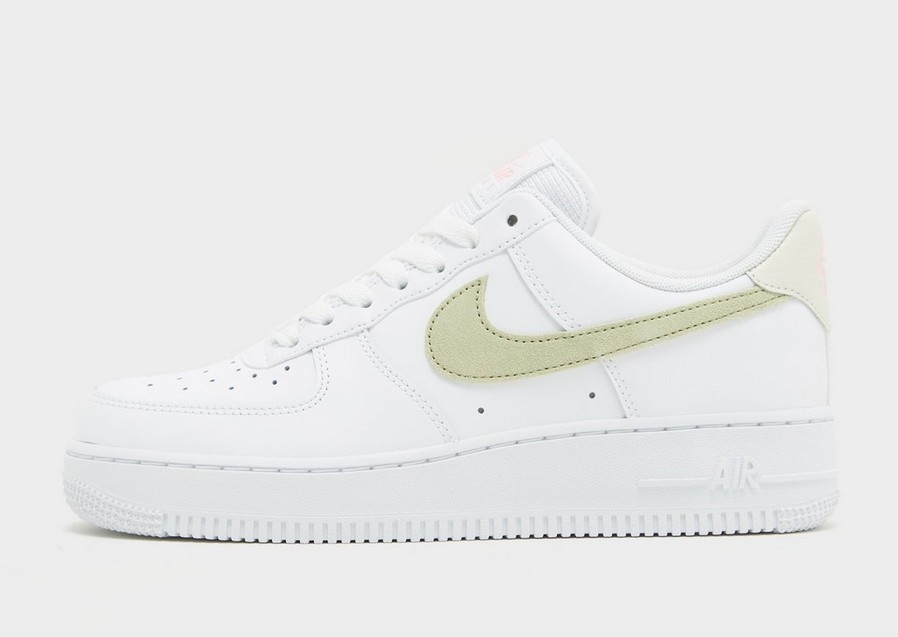 Дамски обувки NIKE WMNS NIKE AIR FORCE 1 '07 J1 DM2876-100 Бял