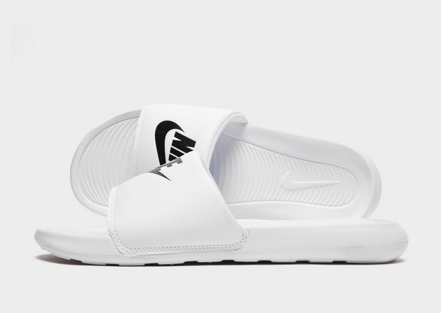 Șlapi pentru bărbați NIKE VICTORI ONE SLIDE  CN9675-100 Alb