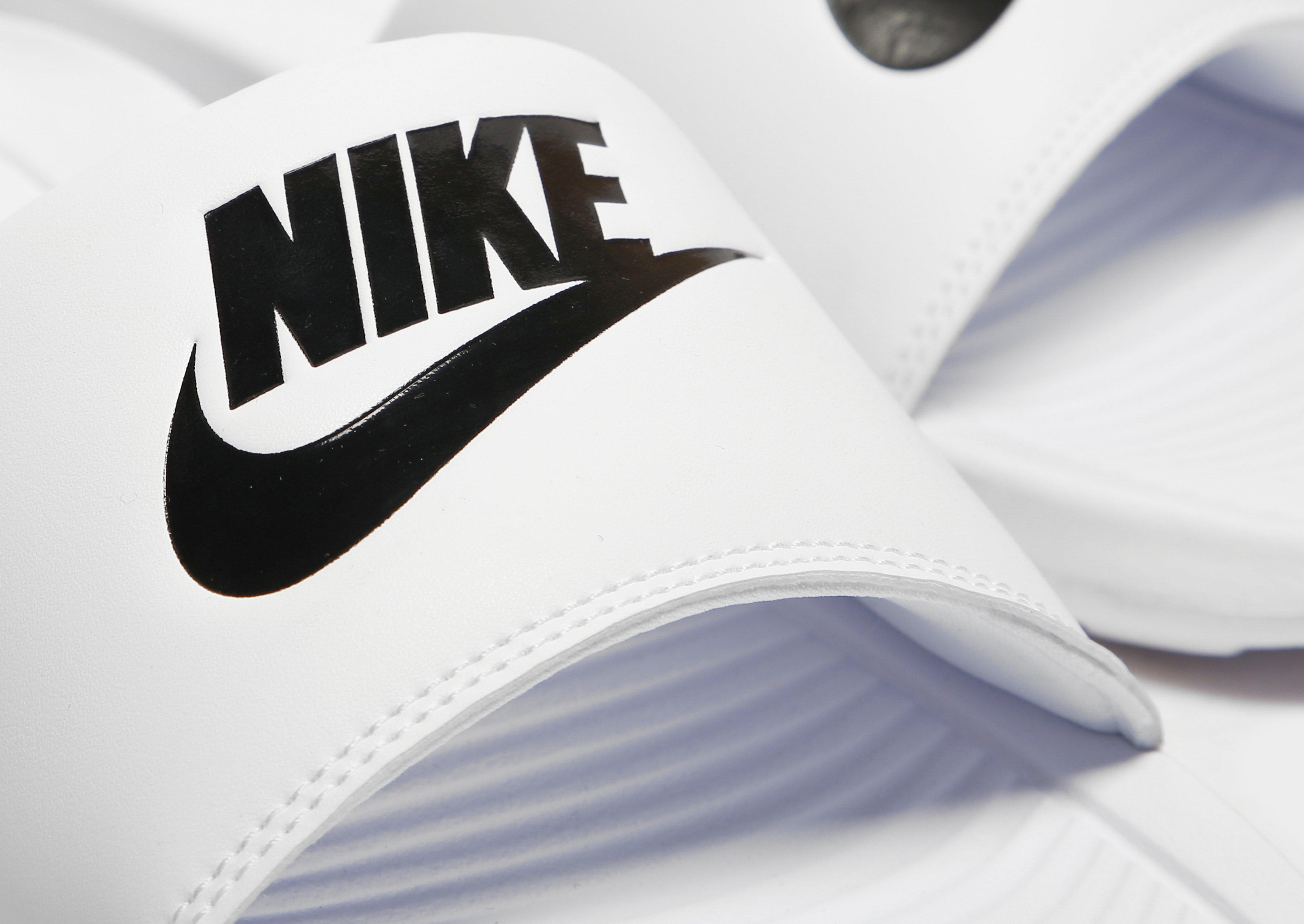 Muške natikače NIKE VICTORI ONE SLIDE  CN9675-100 bijela