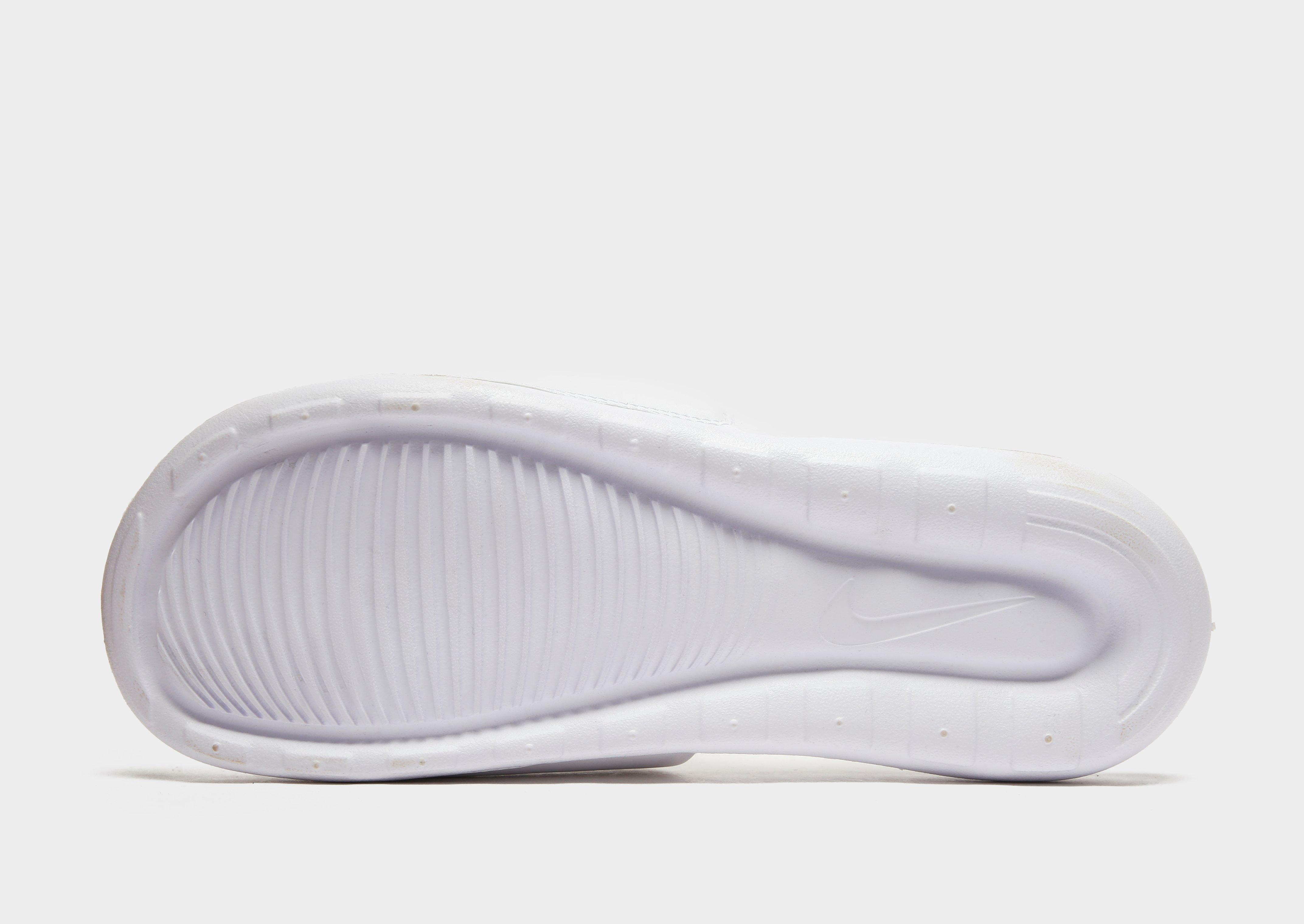 Muške natikače NIKE VICTORI ONE SLIDE  CN9675-100 bijela