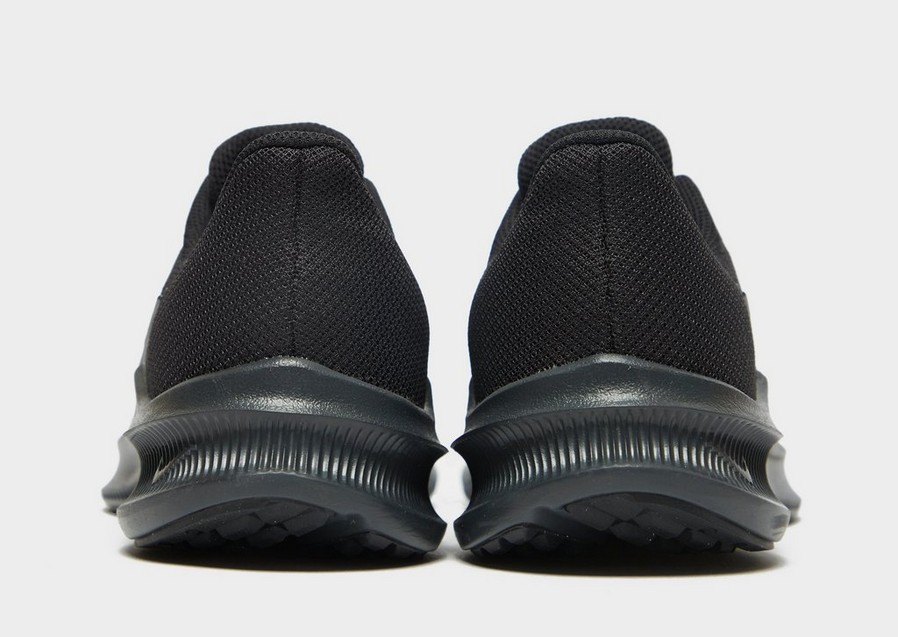 Női futócipők NIKE DOWNSHIFTER 11  CW3413-003 Fekete