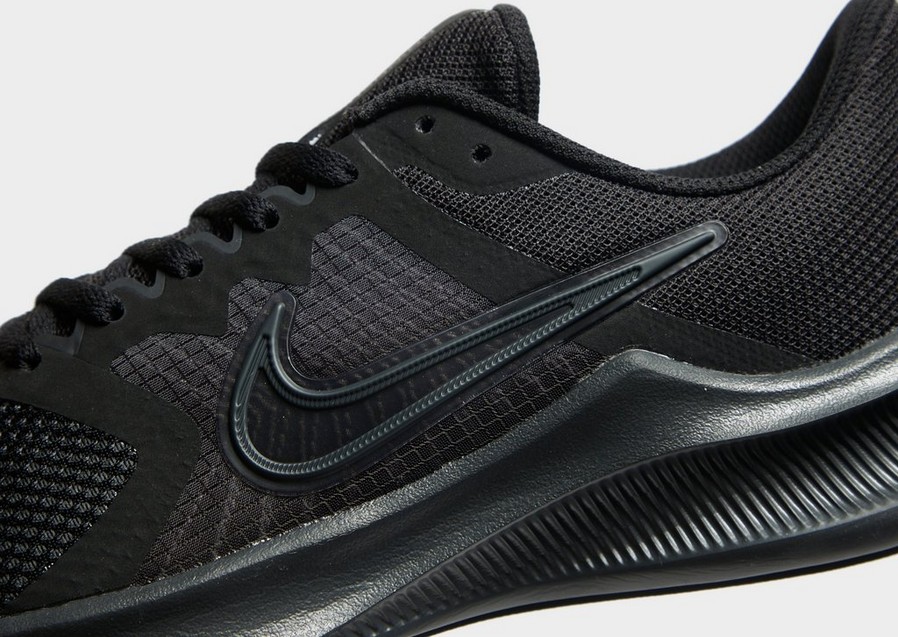 Női futócipők NIKE DOWNSHIFTER 11  CW3413-003 Fekete