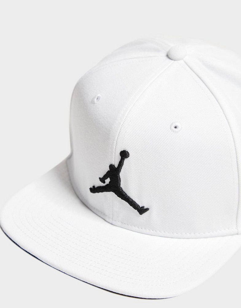 JORDAN PRO JUMPMAN SNAPBACK HAT AR2118-101 | kolor Bia??y Damskie Akcesoria w JD Sports
