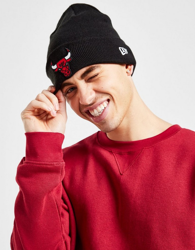 Жіночі зимові шапки NEW ERA КЕПКА ЗИМОВА ESSENTIAL CUFF KNIT BULLS CHICAGO BULLS 12156075 Чорний