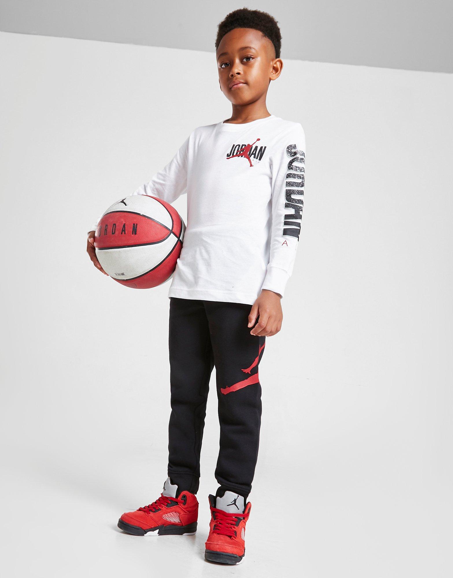 Koszulka, t-shirt dziecięcy JORDAN T-SHIRT LONG SLEEVE T-SHIRT/JOGGERS SET 85B010023 Biały