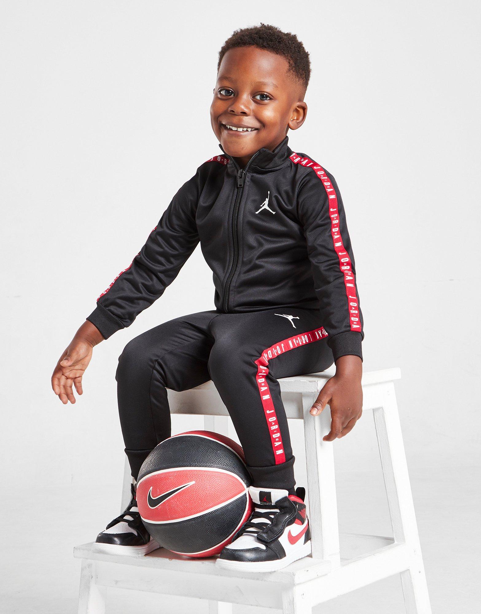 Dětská tepláková souprava JORDAN SOUPRAVA TPE PLY FZ ST BLK/RED 65A449-023 Černá