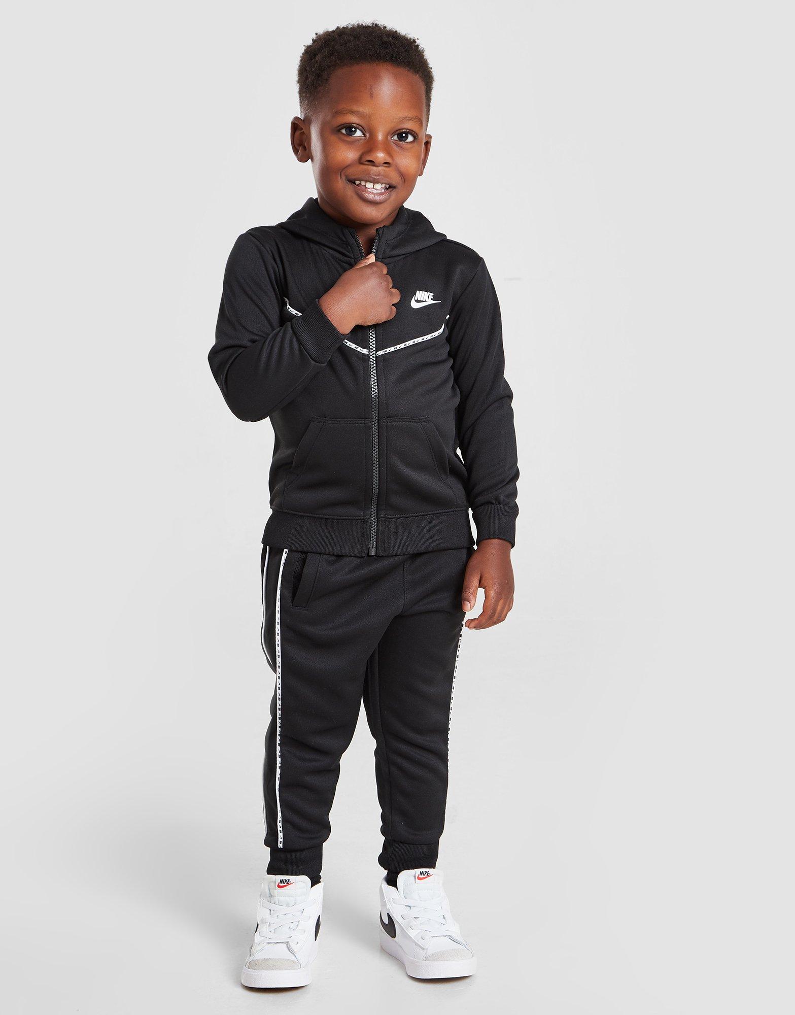 Komplet dresowy dziecięcy NIKE DRES SWOOSH FULL ZIP TRACKSUIT 56I045023 Czarny