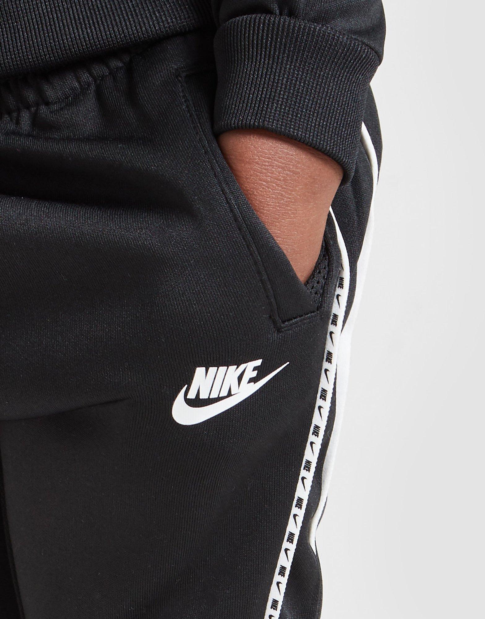 Komplet dresowy dziecięcy NIKE DRES SWOOSH FULL ZIP TRACKSUIT 56I045023 Czarny