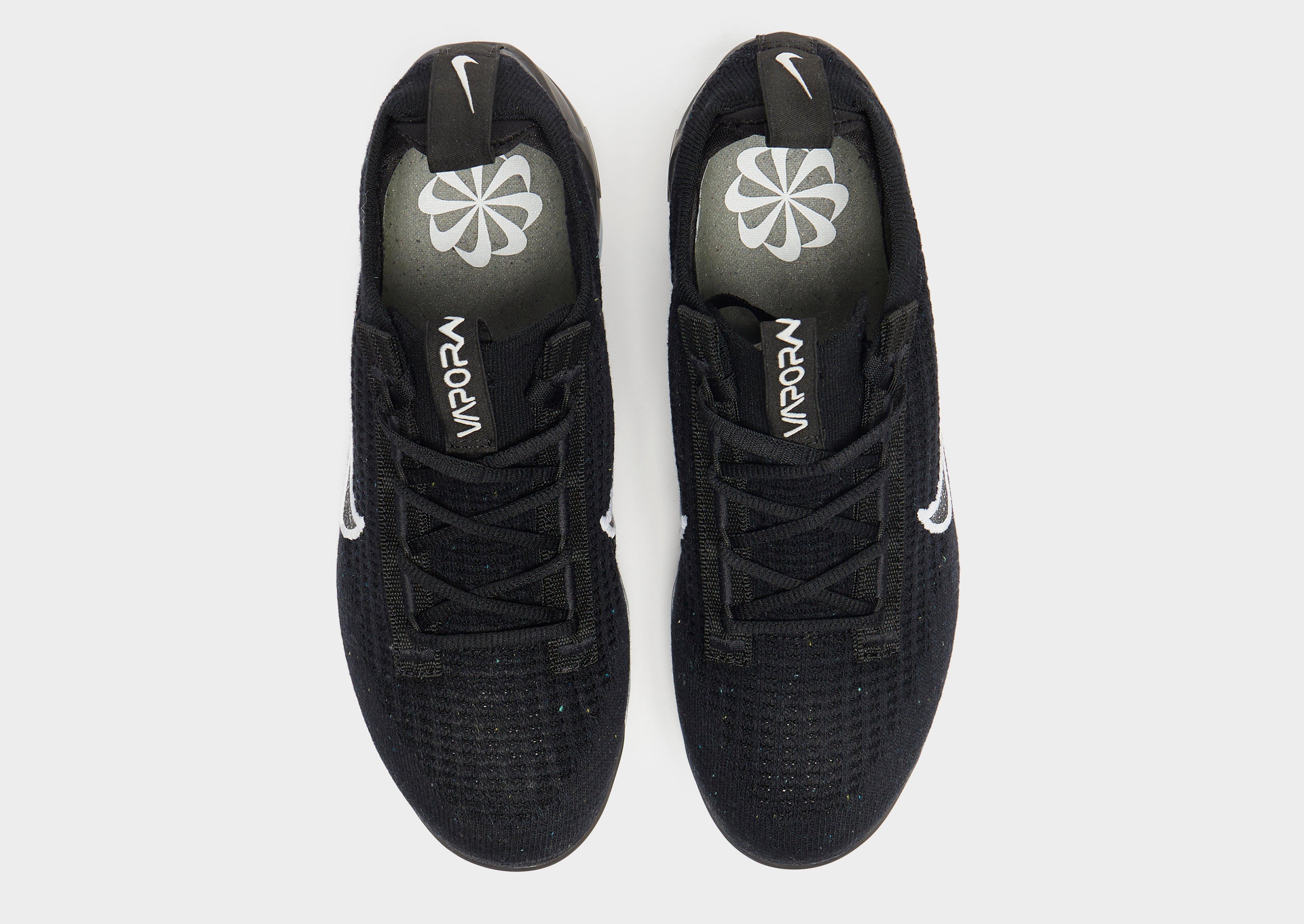 Kedai moterims NIKE AIR VAPORMAX 2021  DC4112-002 Juoda