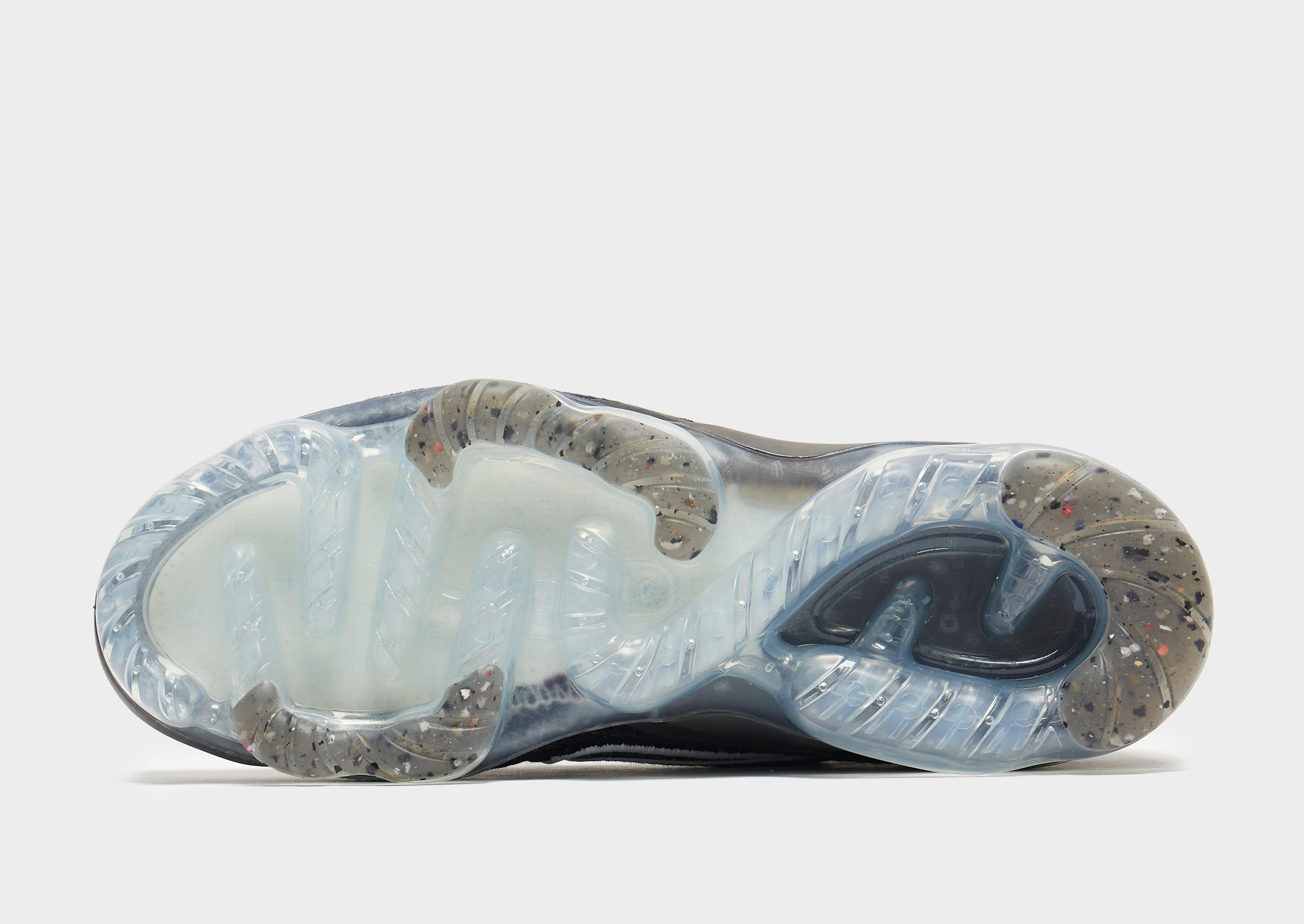 Kedai moterims NIKE AIR VAPORMAX 2021  DC4112-002 Juoda