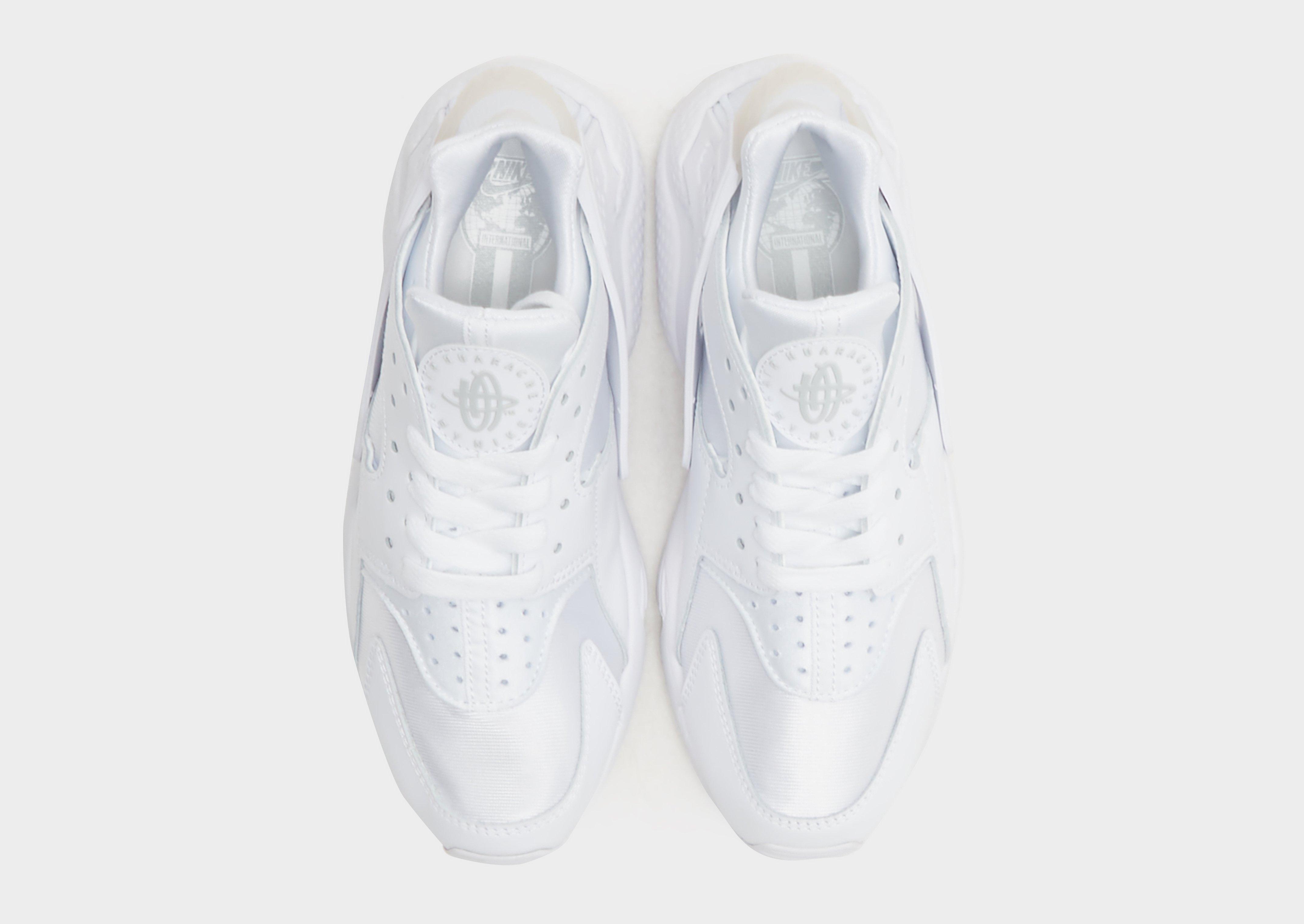 Дамски обувки NIKE AIR HUARACHE  DH4439-102 Бял