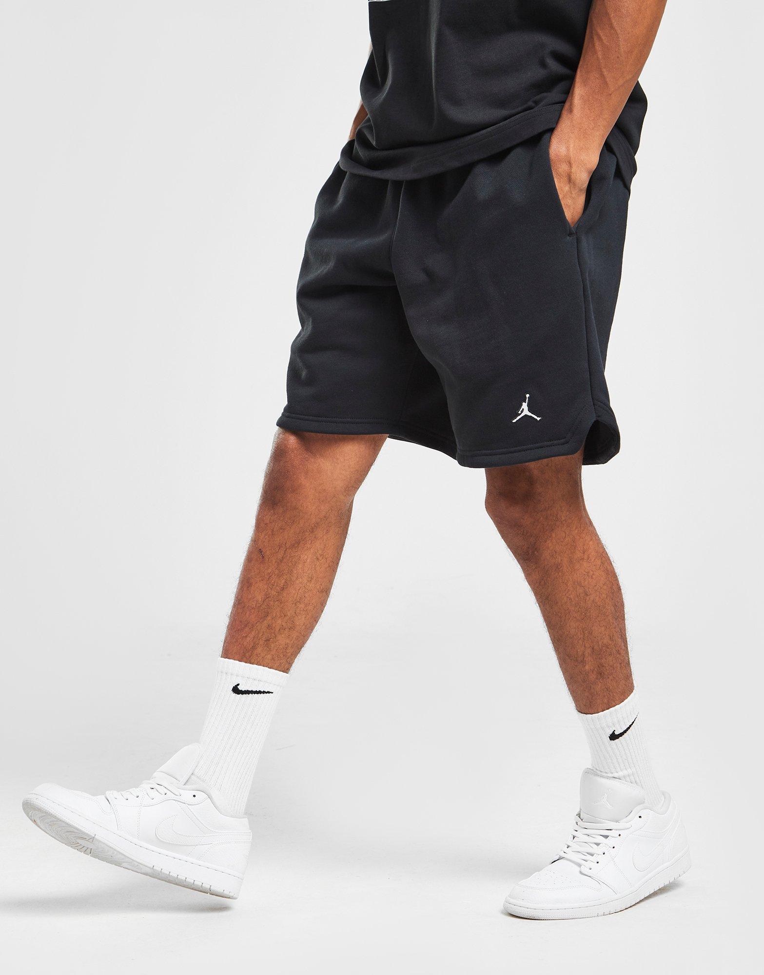 Férfi rövidnadrág JORDAN RÖVIDNADRÁG ESSENTIAL FLEECE SHORTS DA9826-010 Fekete