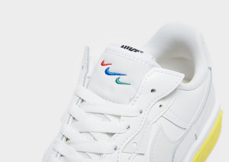 Női sneakers NIKE AIR FORCE 1 FONTANKA  DA7024-101 Fehér