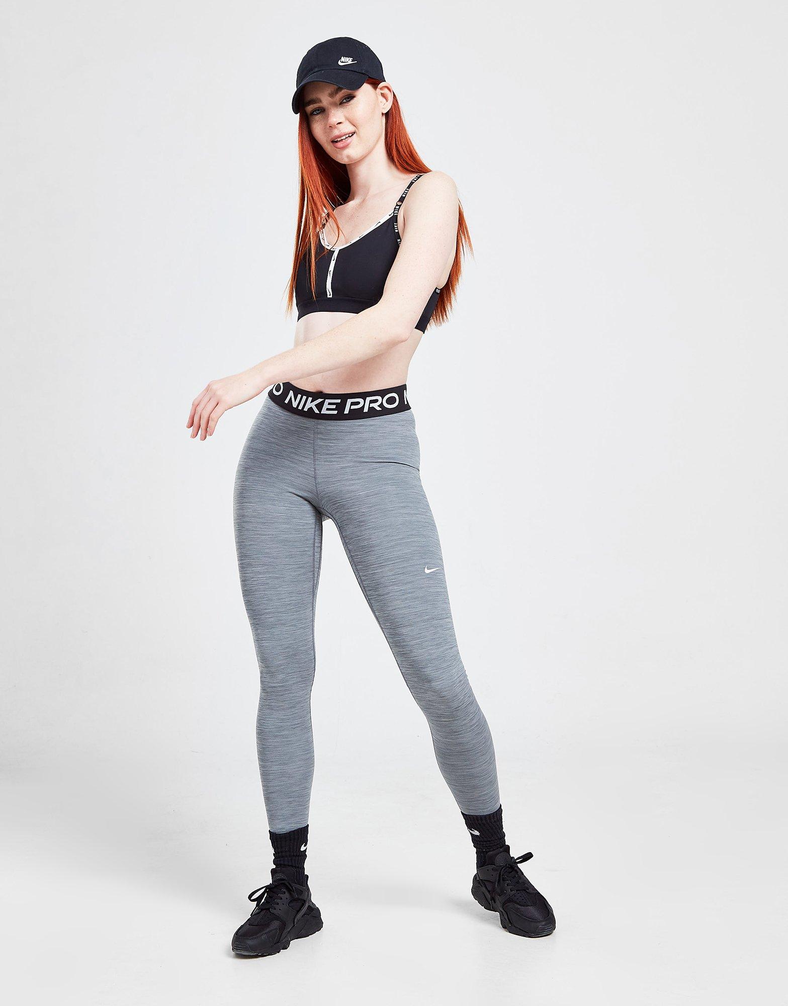 NIKE FIGI TRAINING LOGO TAPE SPORTS BRA DD1353010 Czarny