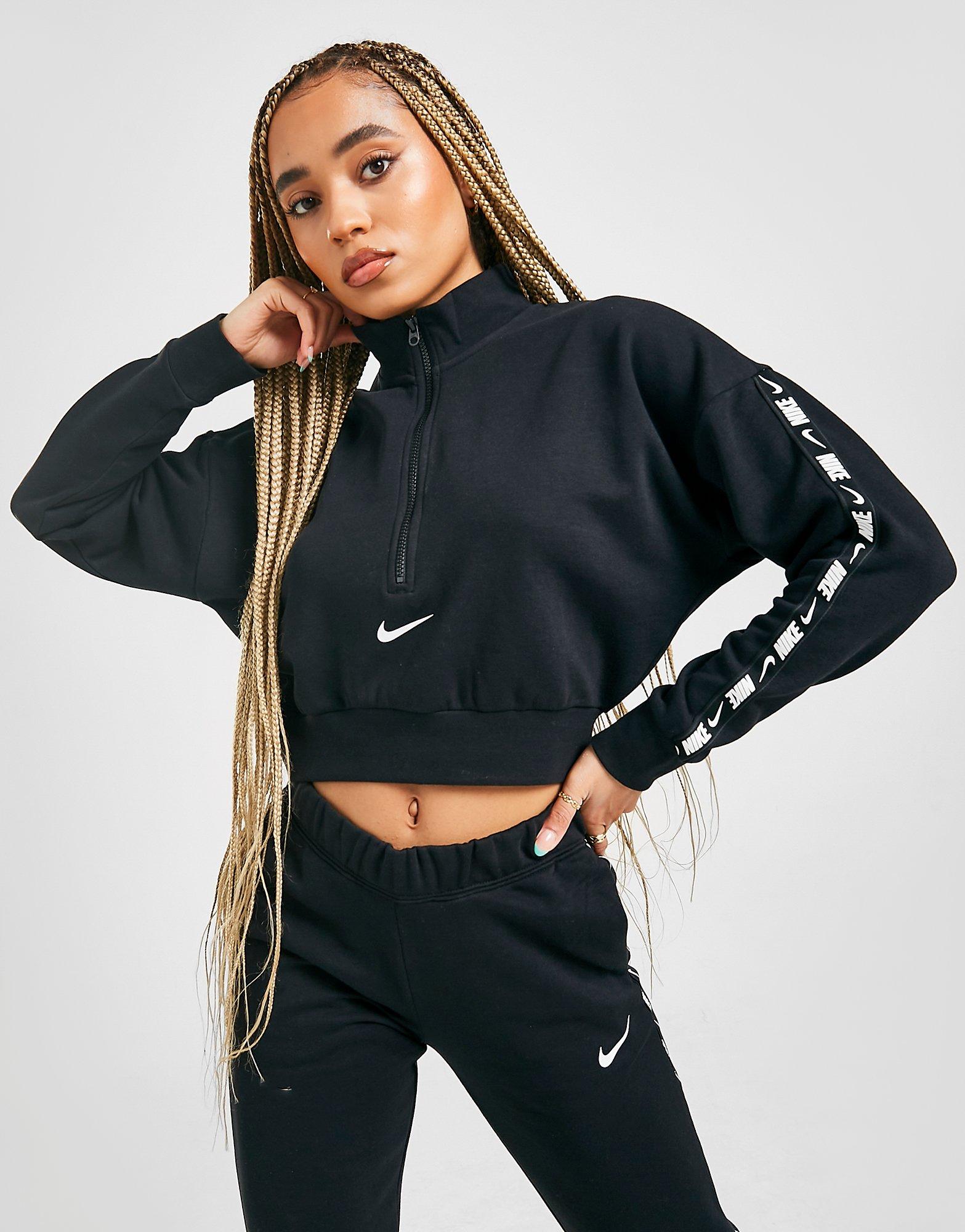 Bluza damska NIKE BLUZA Z KAPTUREM TAPE LOGO 1/4 ZIP CROP TOP DM4670010 Czarny