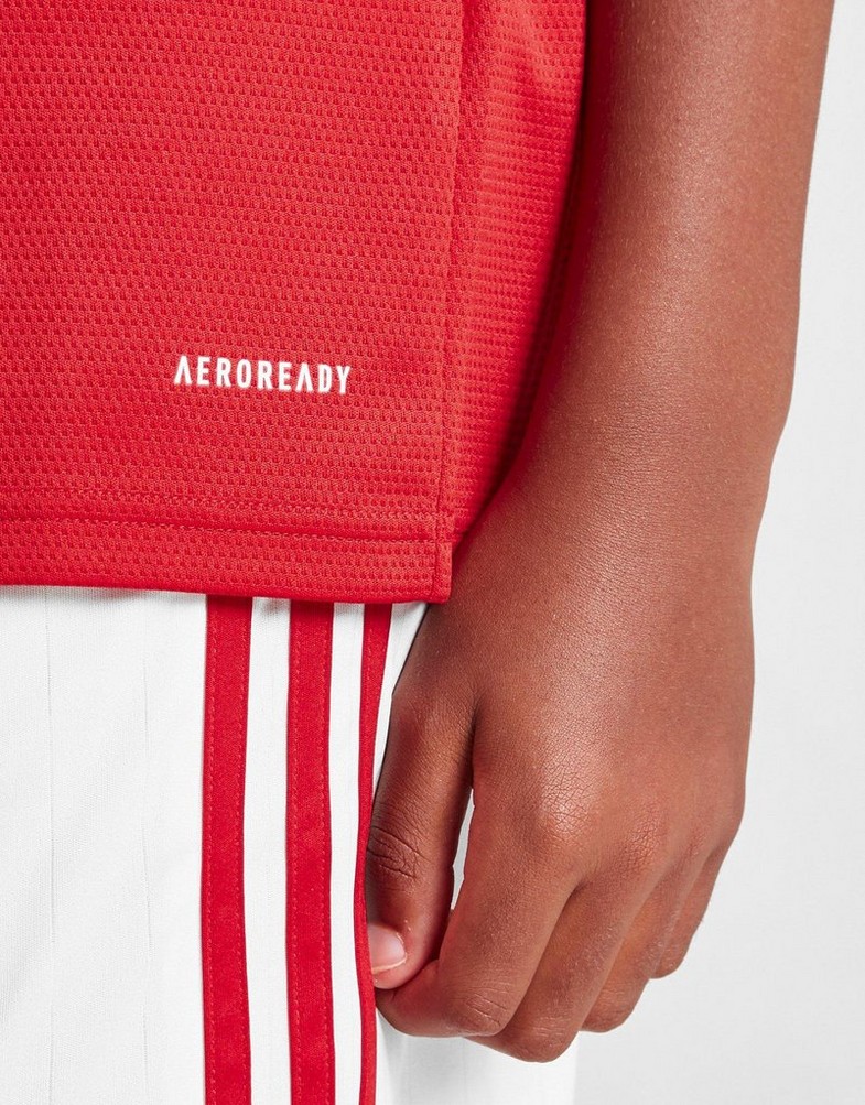 Komplet dresowy dziecięcy ADIDAS KOMPLET MANCHESTER UNITED FC 2021/22 HOME SHIRT JUNIOR GR3778 Czerwony