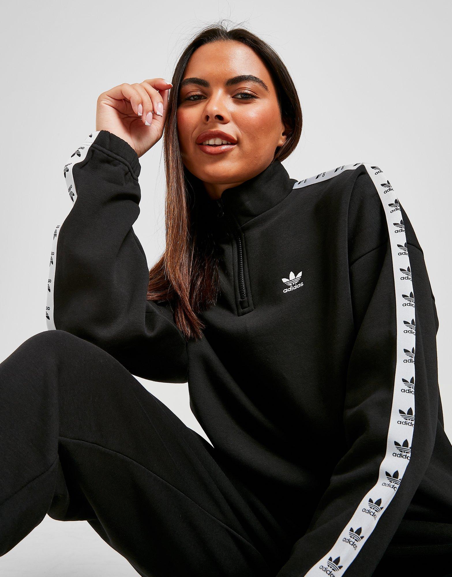 ADIDAS BLUZA Z KAPTUREM TREFOIL TAPERED 1/4 HB6027 | kolor Czarny ▷ Damskie  Ubrania w JD Sports