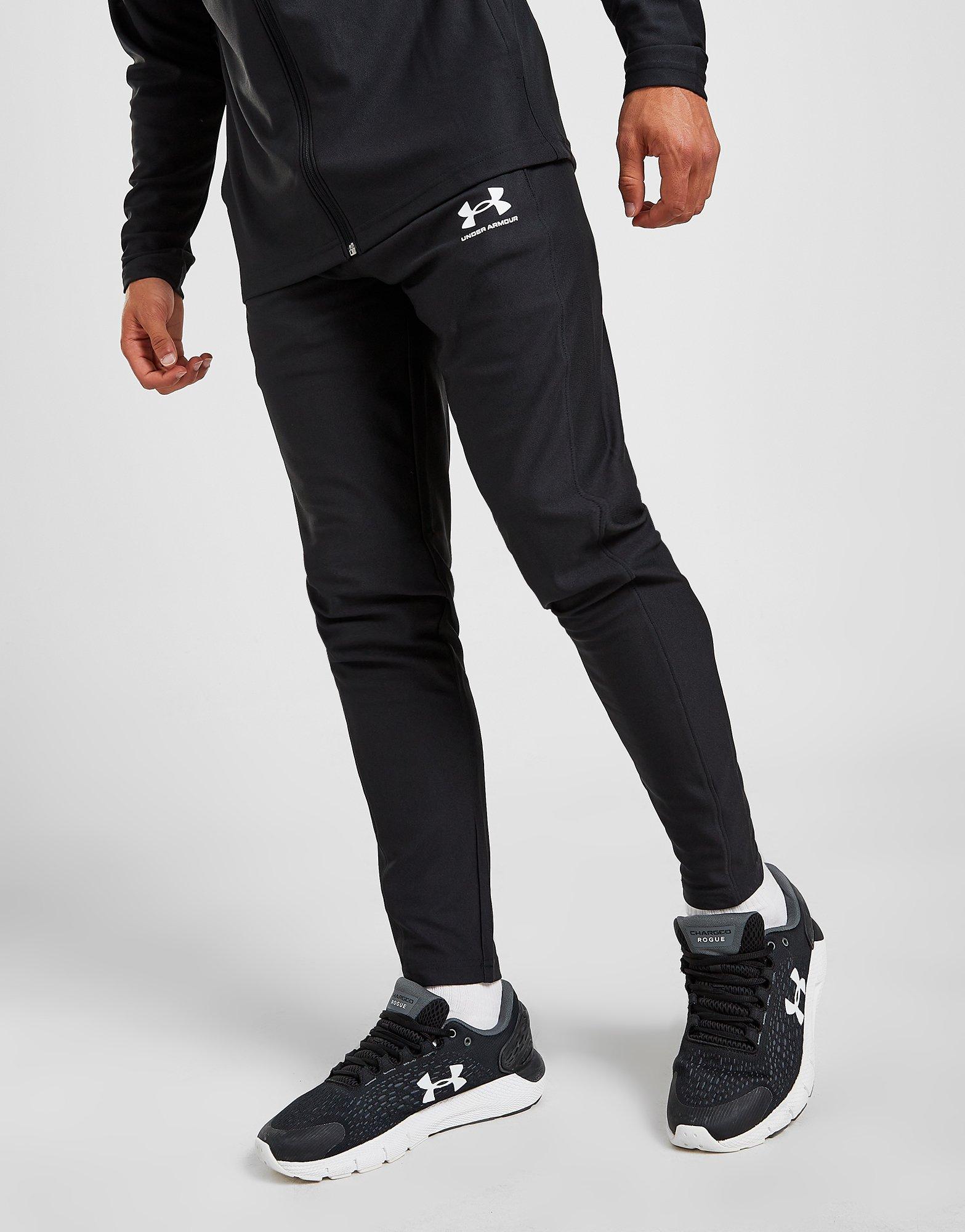 Pánska tepláková súprava UNDER ARMOUR DRES CHALLENGER TRACKSUIT  1365402-001 Čierna
