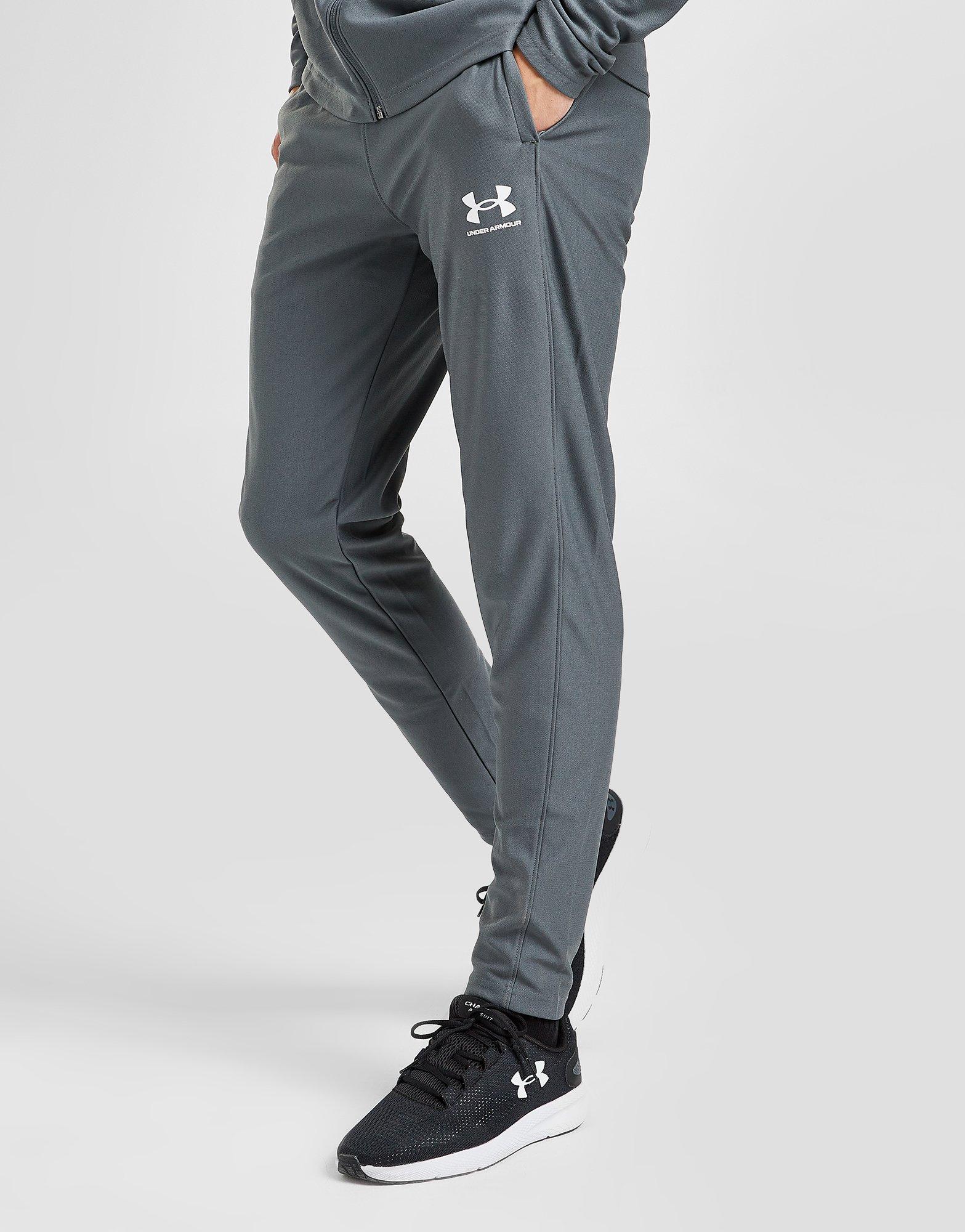 Pánska tepláková súprava UNDER ARMOUR DRES CHALLENGER TRACKSUIT  1365402-012 Sivá