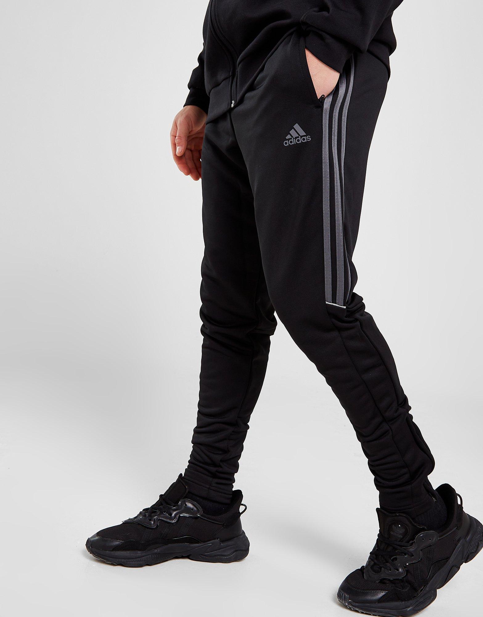 Pantaloni pentru bărbați ADIDAS PANTALONI  MATCH FOOTBALL TRACK PANTS GS8681 Negru