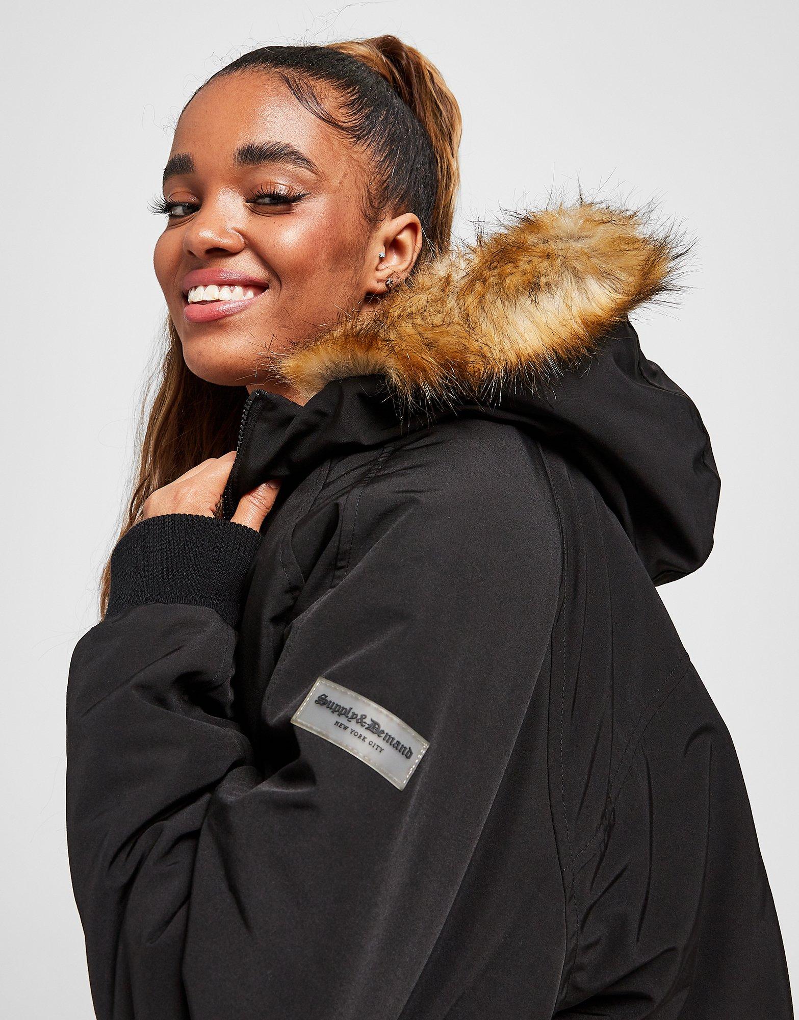 Női kabát SUPPLY & DEMAND KABÁT FUR HOODED BOMBER JACKET SUPTW15466BLK Fekete