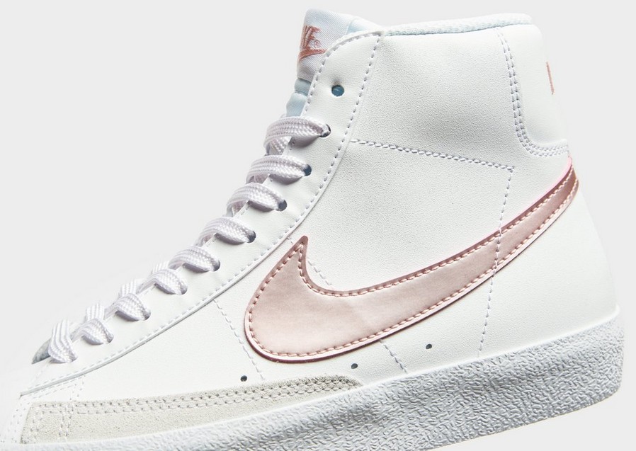 Gyerek sneakers NIKE BLAZER MID '77  DA4086-105 Fehér