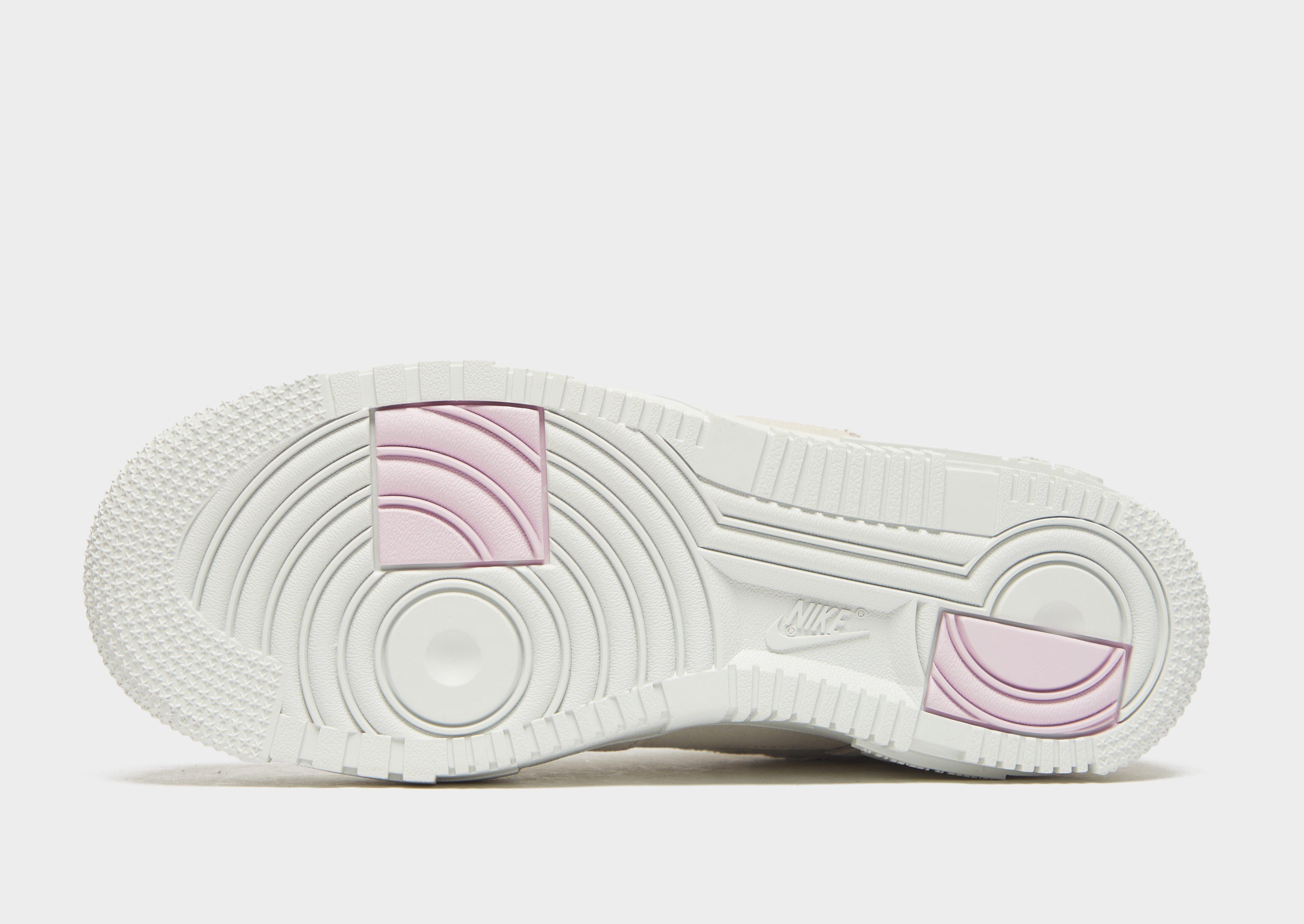 Дамски обувки NIKE AIR FORCE 1 PIXEL  DQ0827100 Бежов