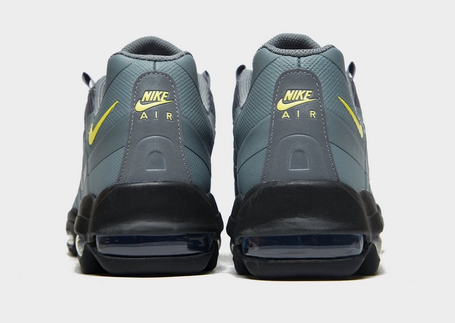 Pánske tenisky NIKE AIR MAX 95 ULTRA  DO6705-002 Sivá