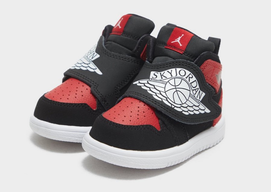 Buty sneakersy dla dzieci SKY JORDAN 1 BT  BQ7196-001 Czarny