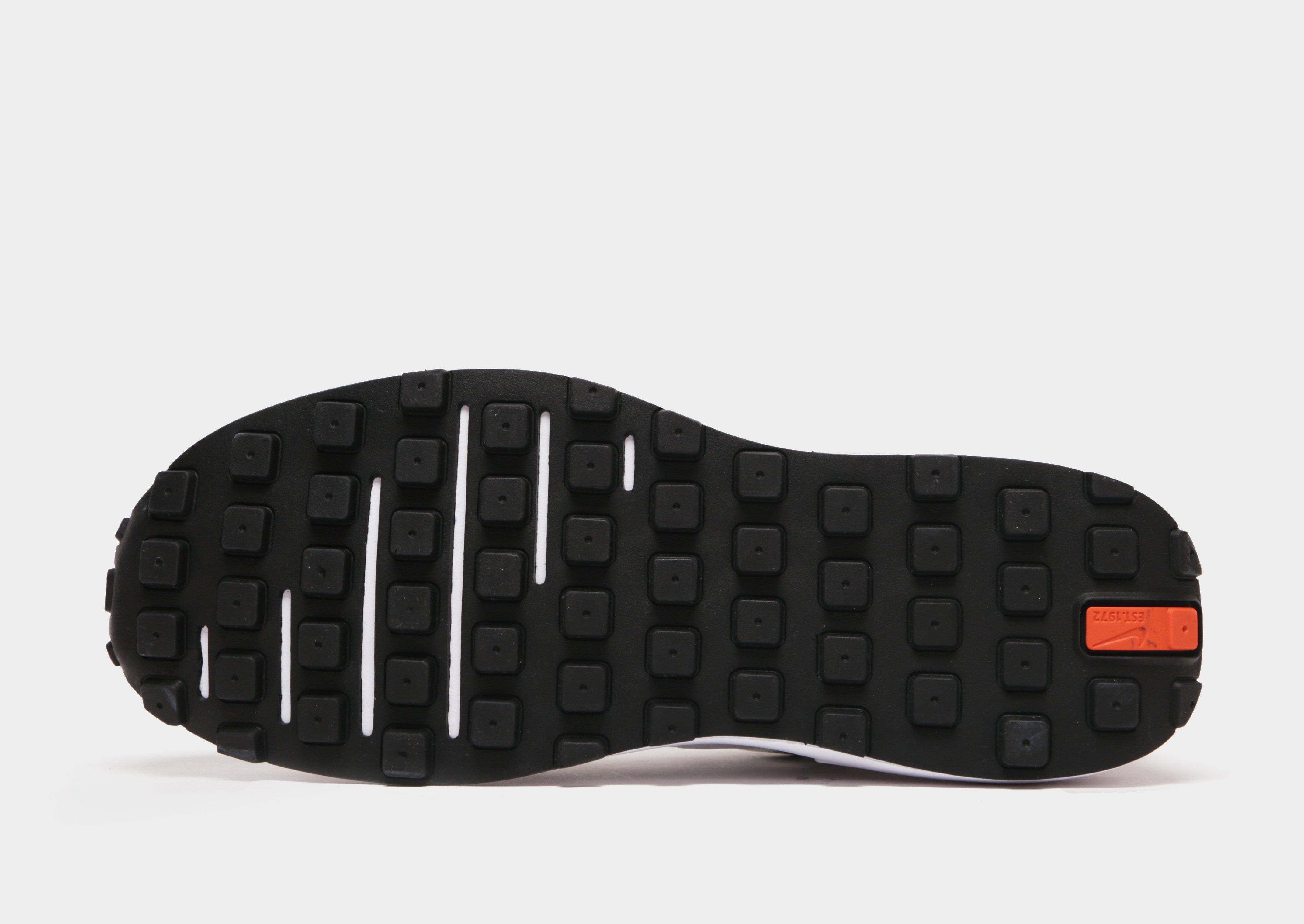 Kedai moterims NIKE WAFFLE ONE DC2533-102 Rusva