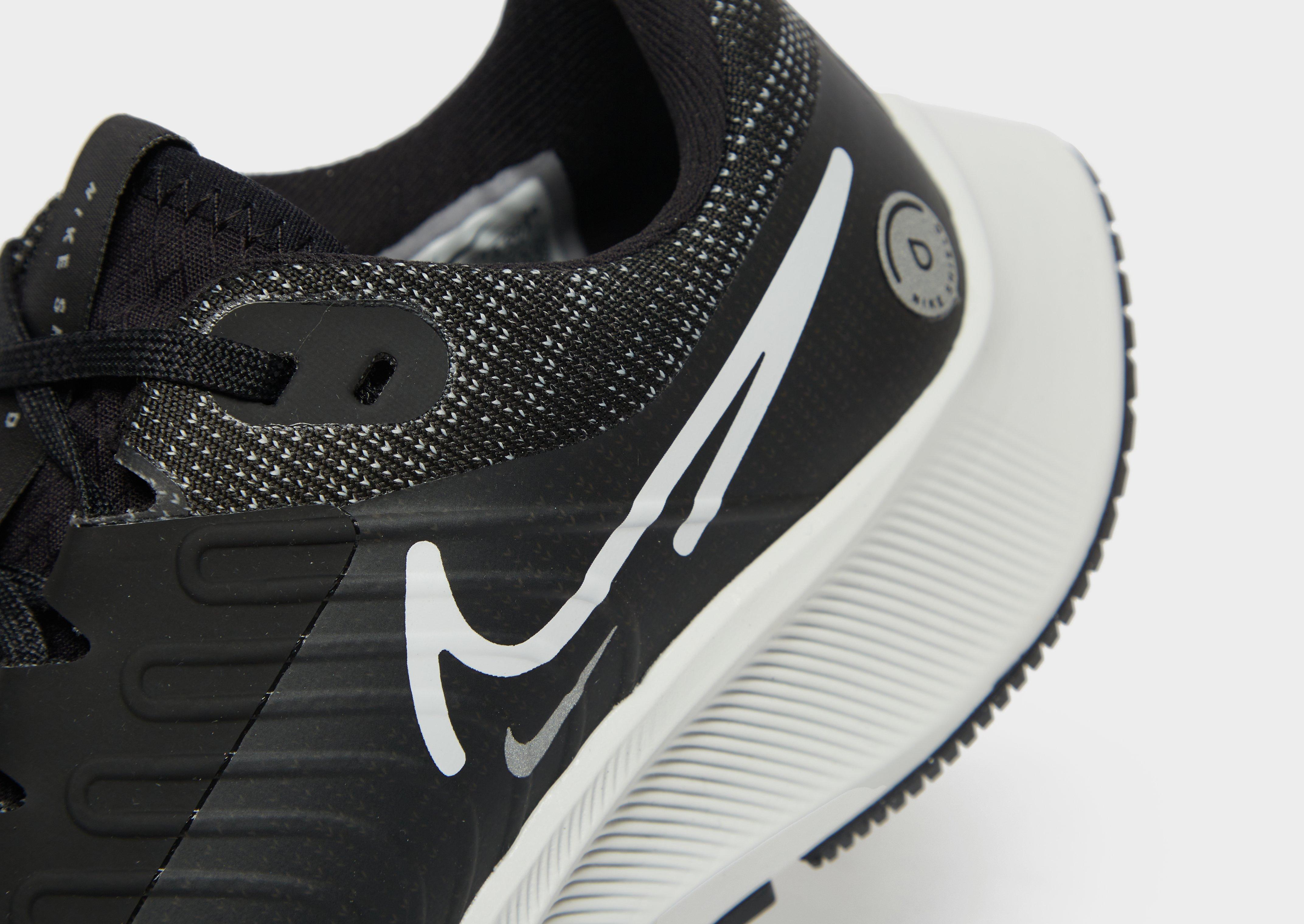 Dámska bežecká obuv NIKE PEGASUS 38 SHIELD  DC4074001 Čierna