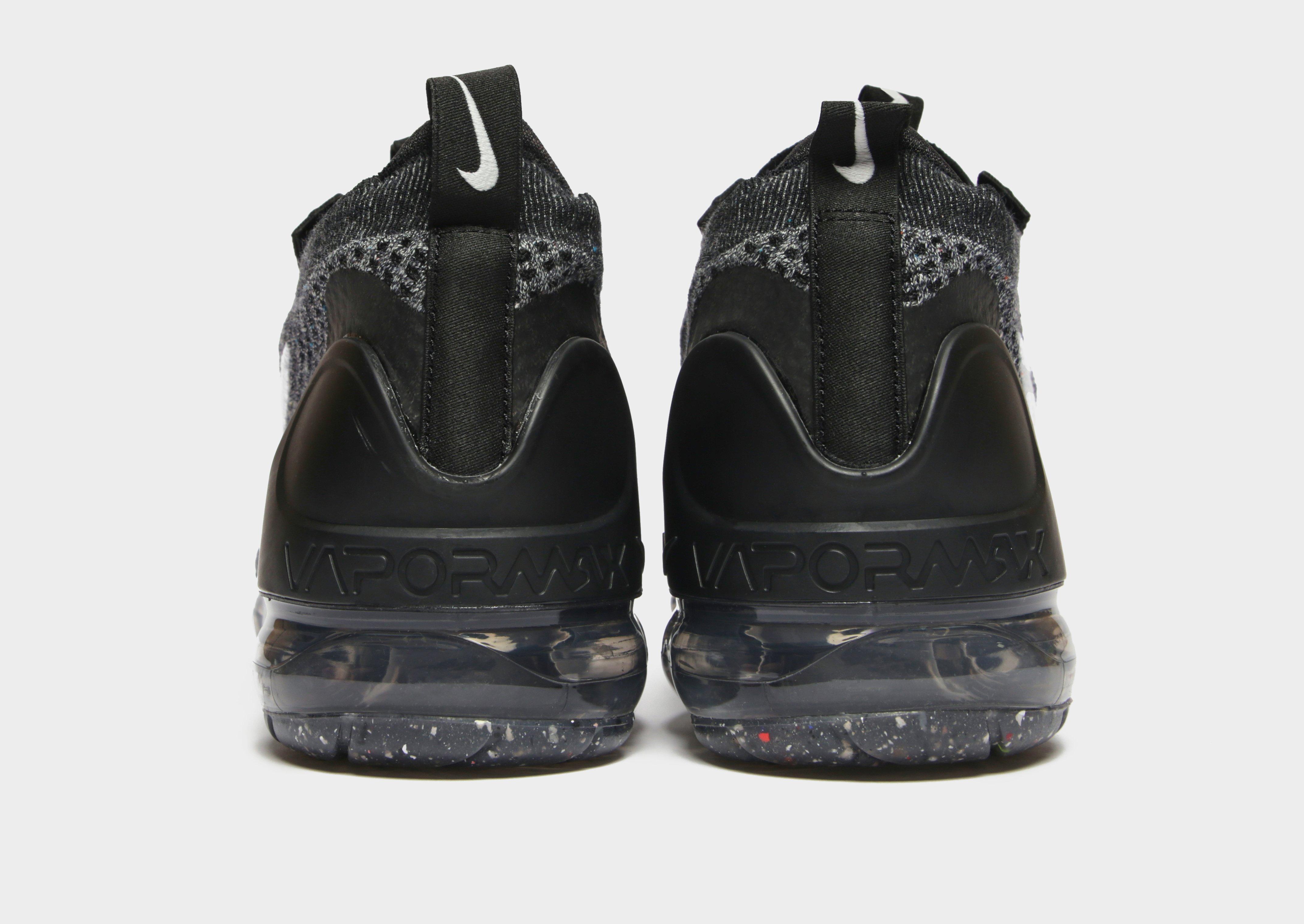Férfi sneakers NIKE AIR VAPORMAX 2021  DC9394-001 Fekete