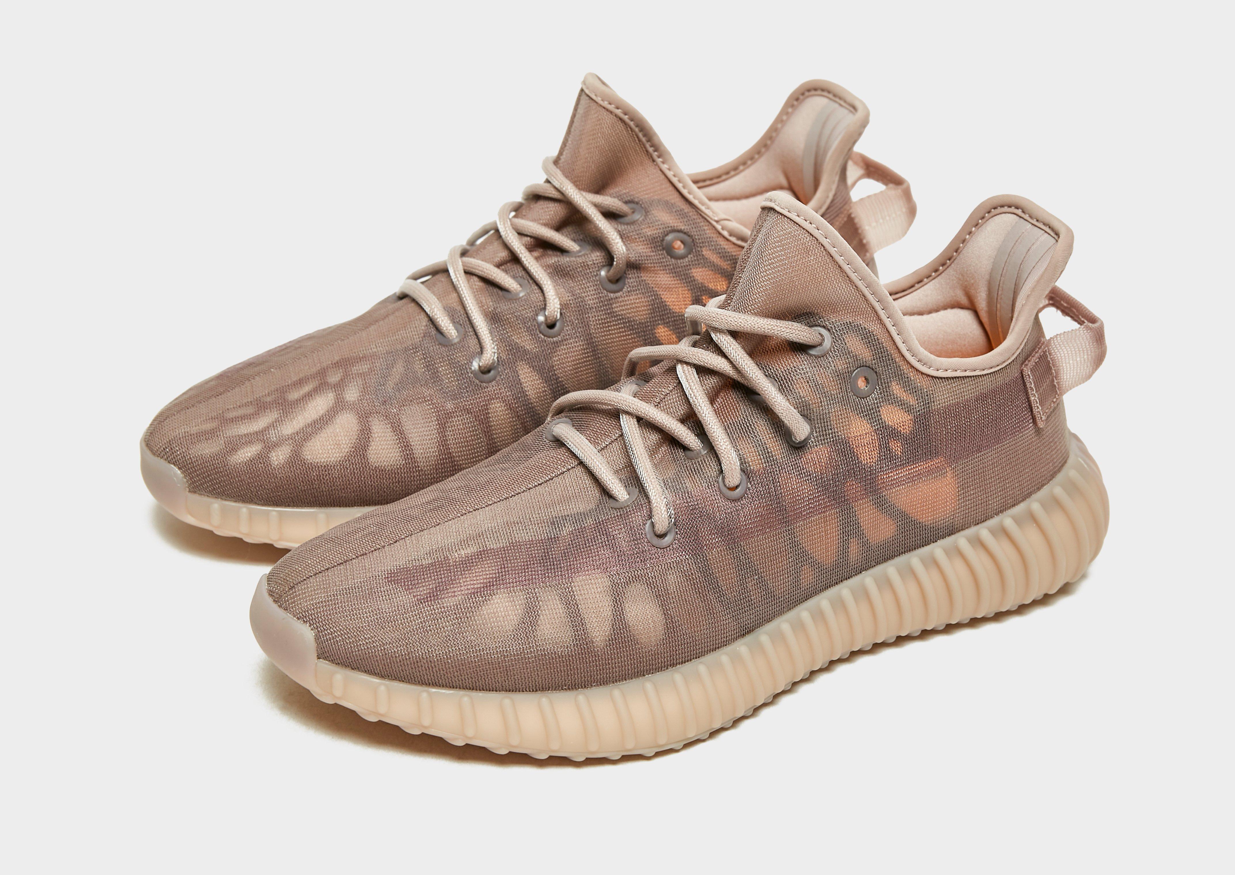 Adidași pentru bărbați ADIDAS YEEZY BOOST 350 V2 GW2871 Maro