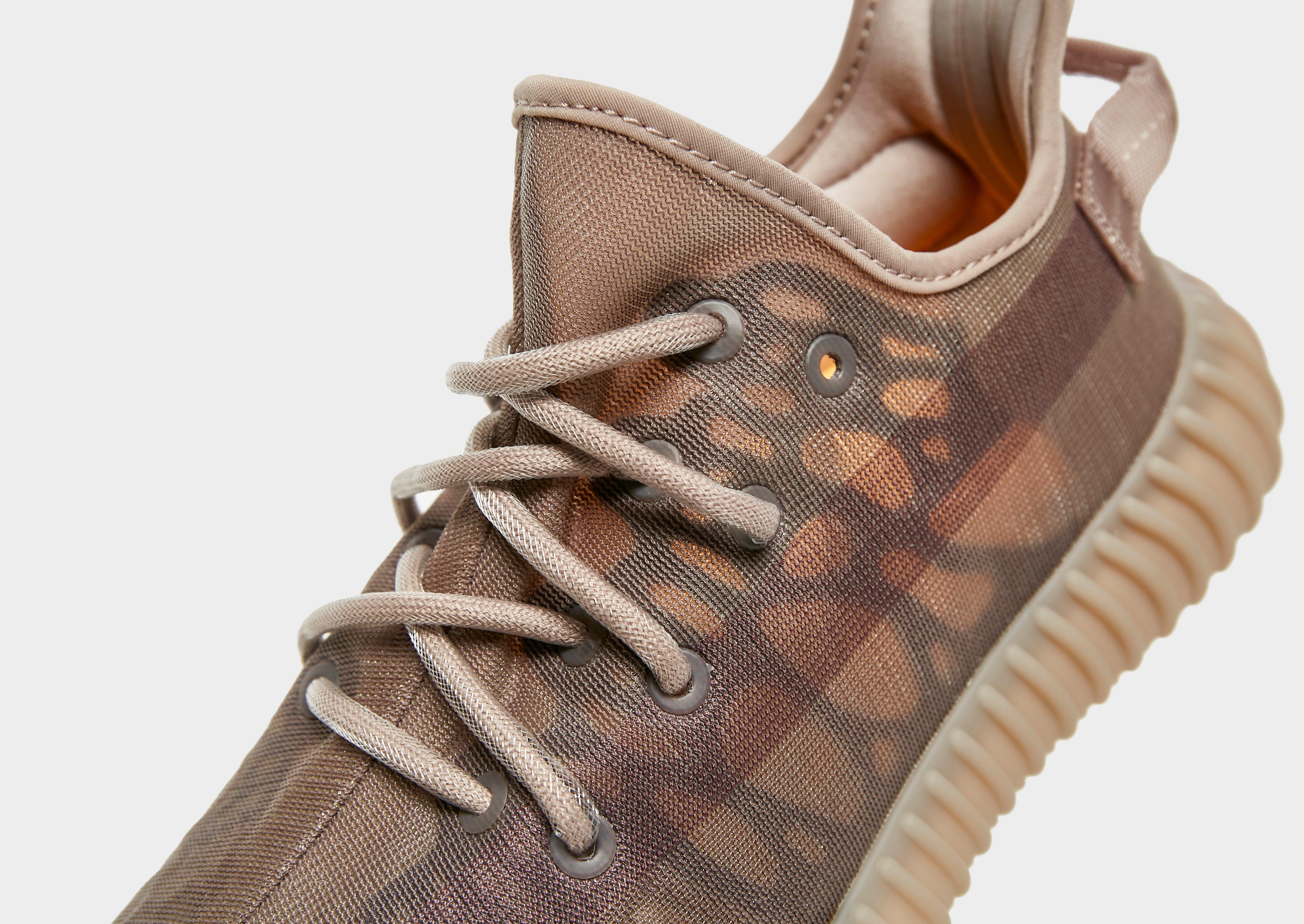 Adidași pentru bărbați ADIDAS YEEZY BOOST 350 V2 GW2871 Maro