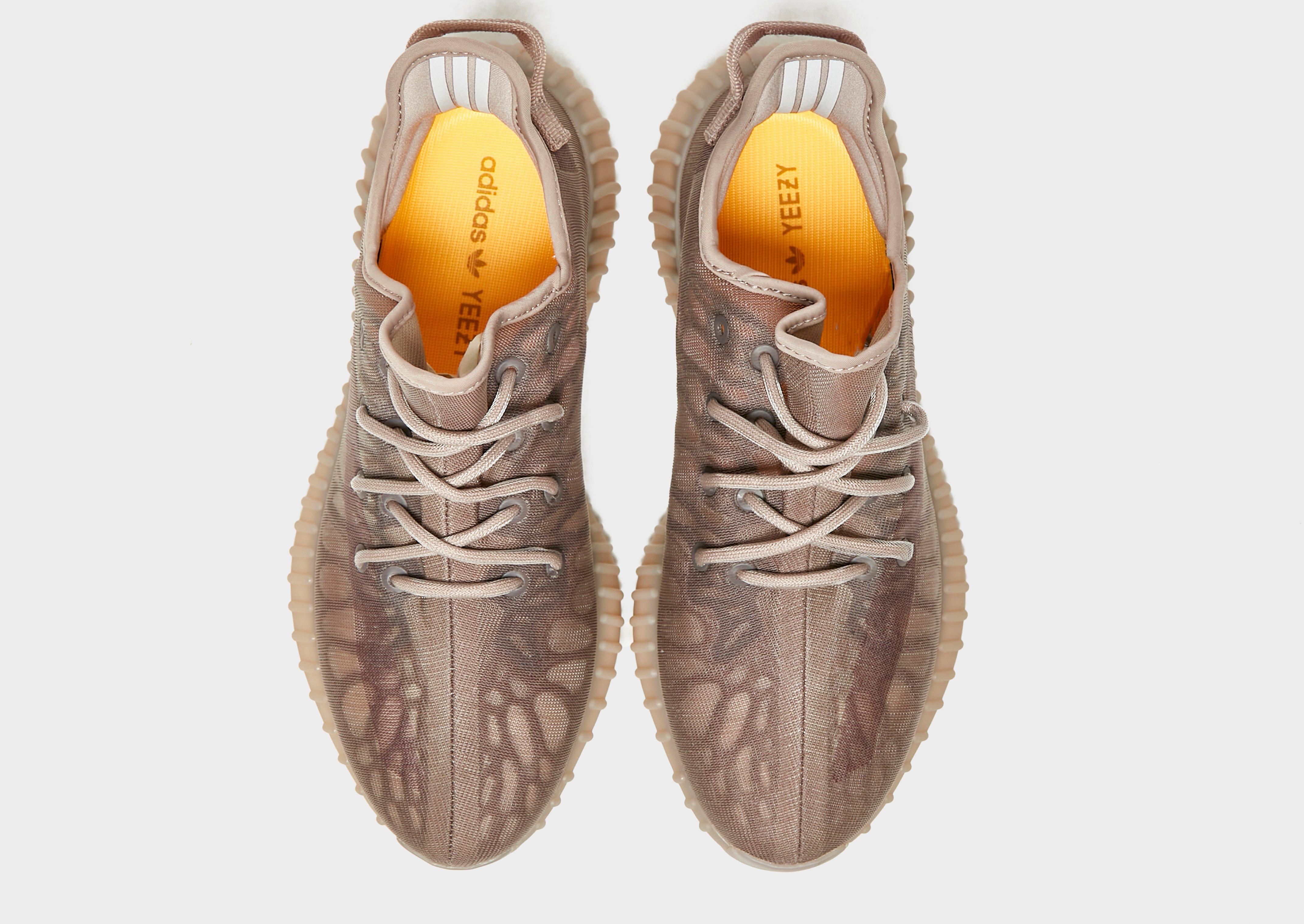 Adidași pentru bărbați ADIDAS YEEZY BOOST 350 V2 GW2871 Maro