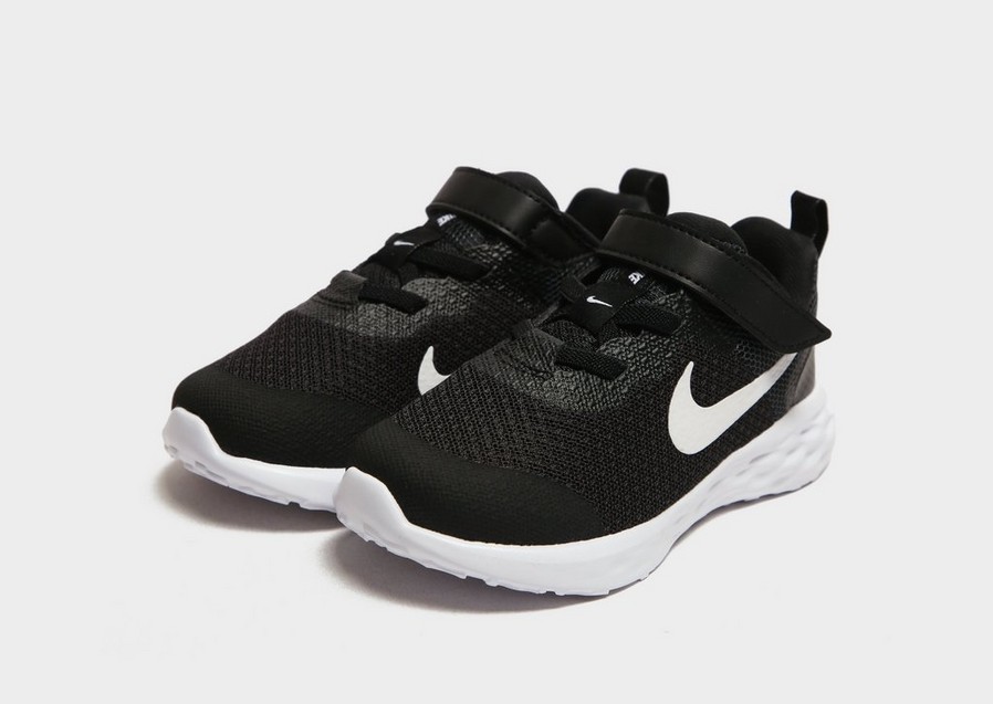 Férfi futócipők NIKE REVOLUTION 6  DD1094-003 Fekete