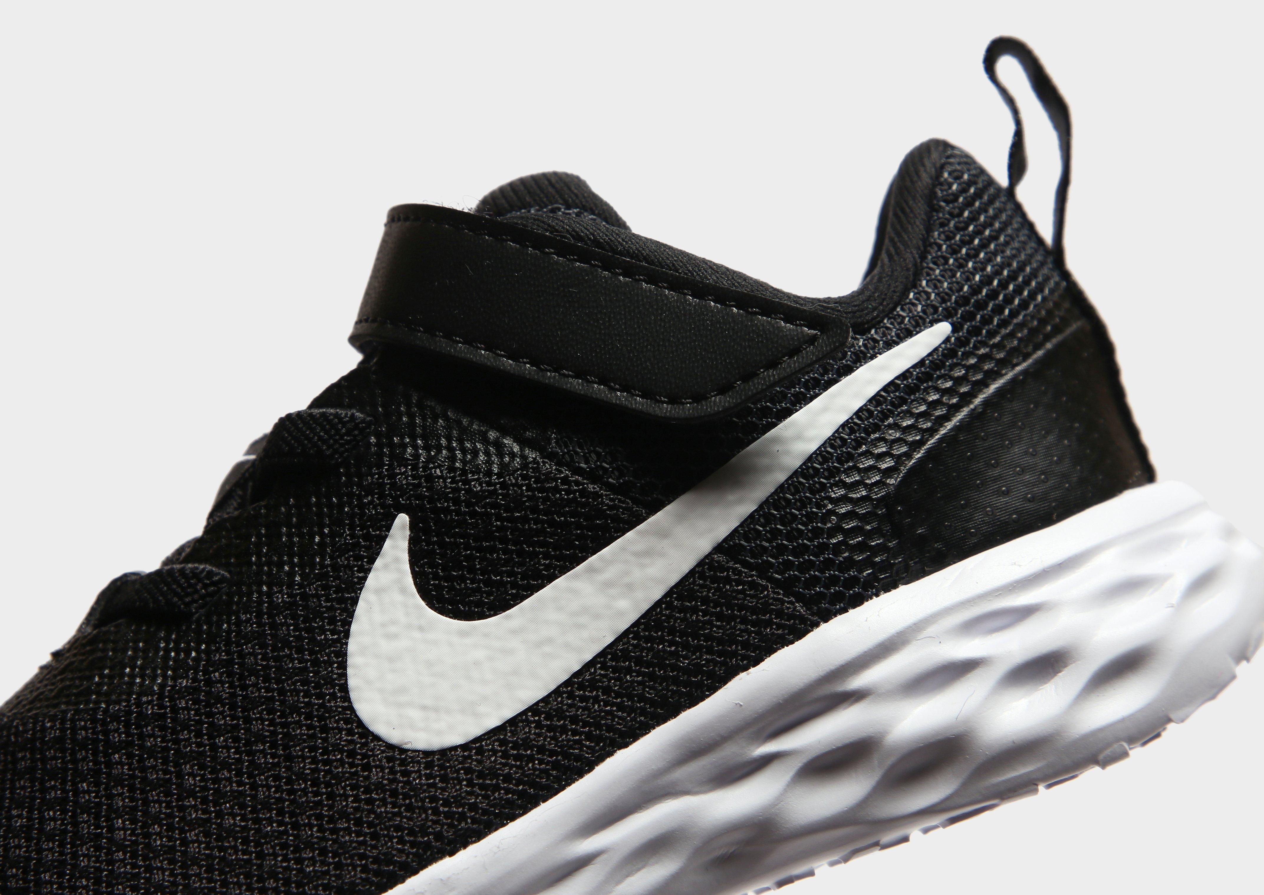 Bėgimo batai vaikams NIKE REVOLUTION 6  DD1094-003 Juoda