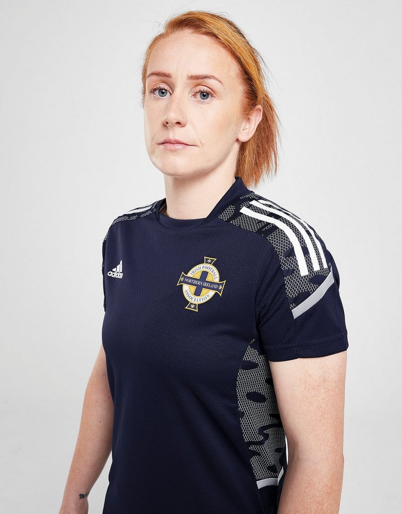 Koszulka, t-shirt męski ADIDAS KRÓTKI RĘKAW NORTHERN IRELAND CONDIVO21 TRAINING T-SHIRT GH7164NIR Granatowy