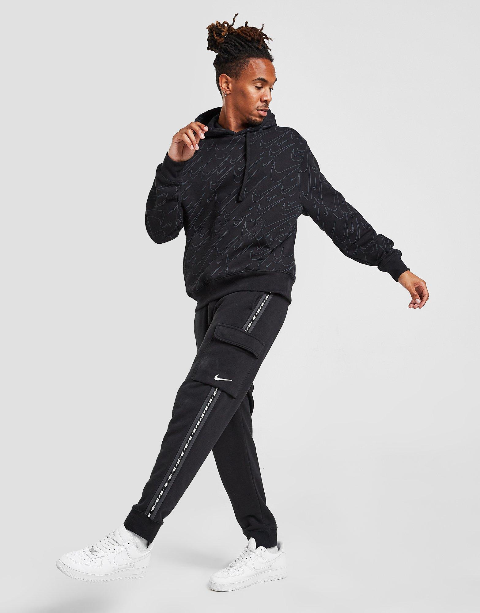 Bluză pentru bărbați NIKE BLUZĂ CU GLUGĂ ALL OVER PRINT SWOOSH HOODIE DR9278010 Negru