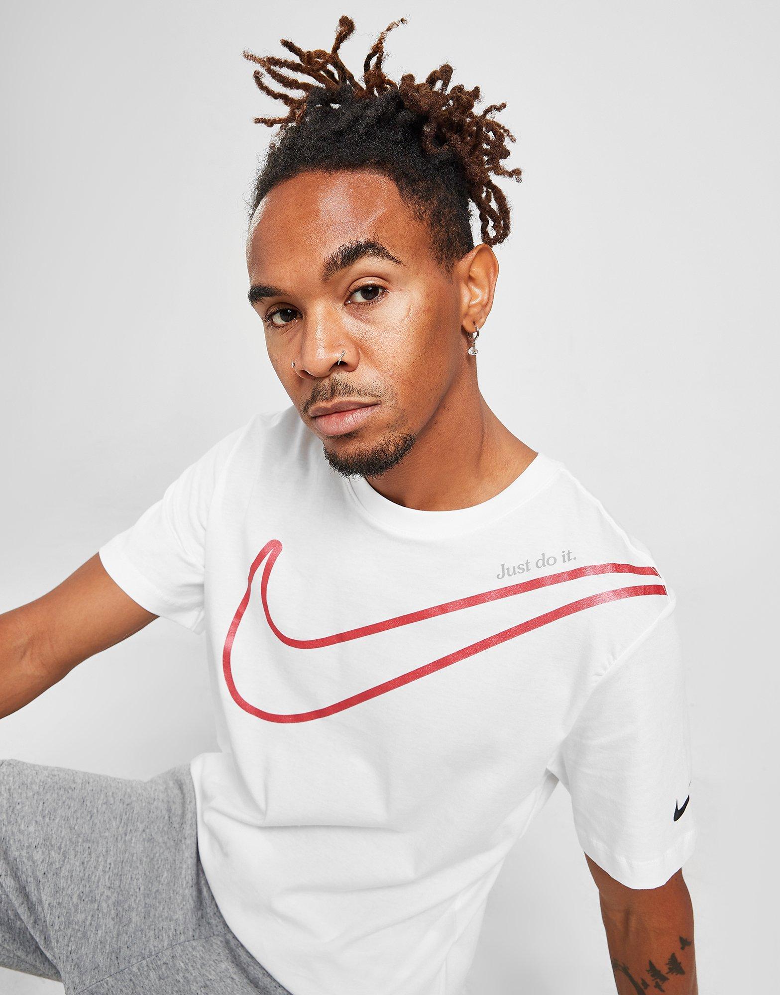 Tricou pentru bărbați NIKE TRICOU SWOOSH TRICOU DR9275100 Alb